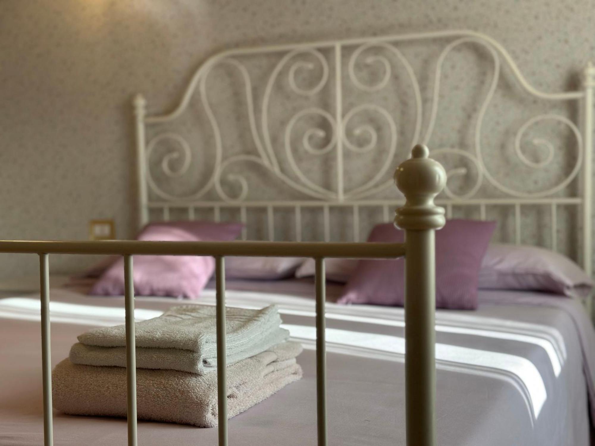 Rocca Dell'innominato Bed & Breakfast Lecco