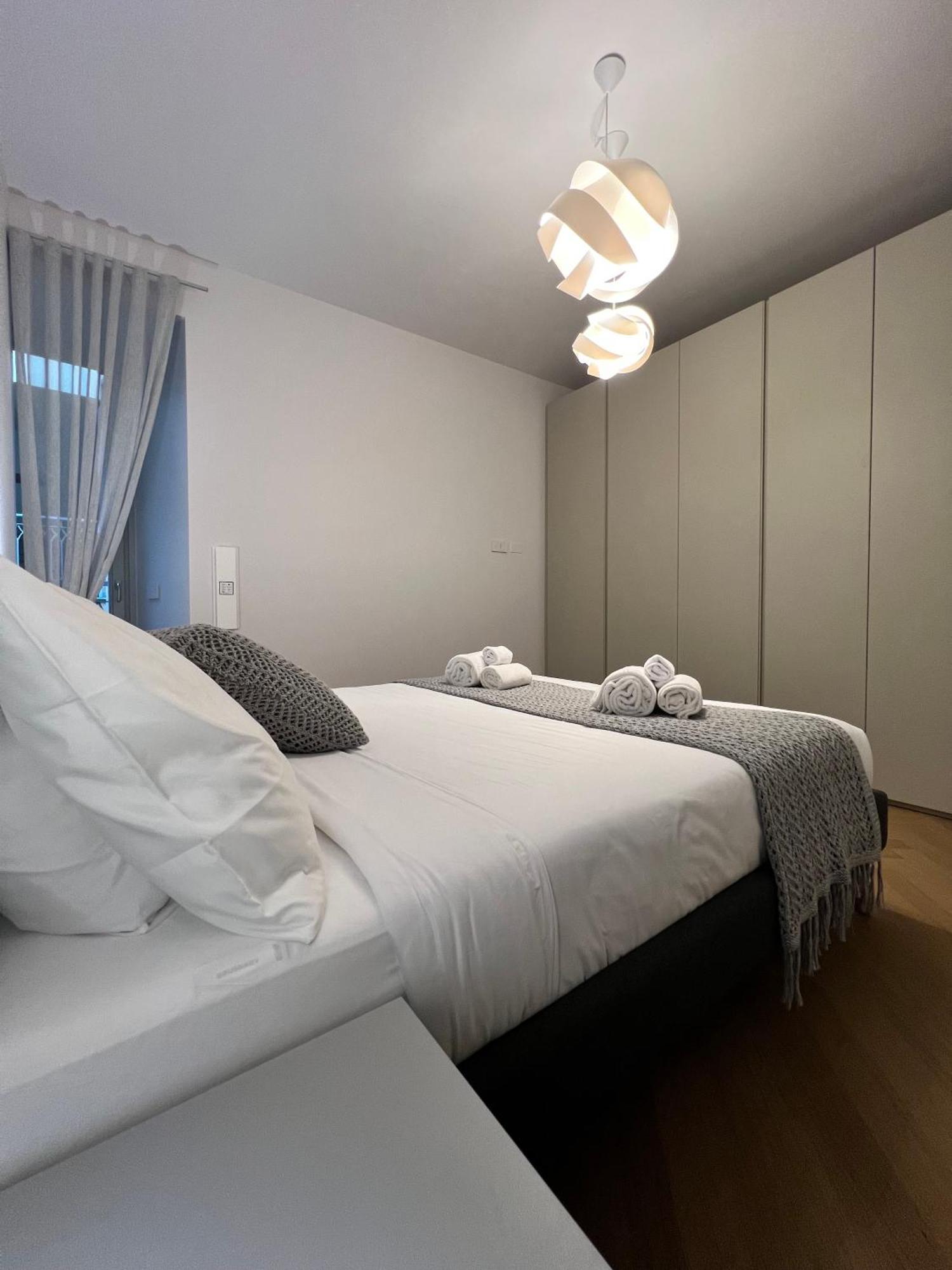 Luca's Luxury Flat In Palazzo Diaz - Center * Como