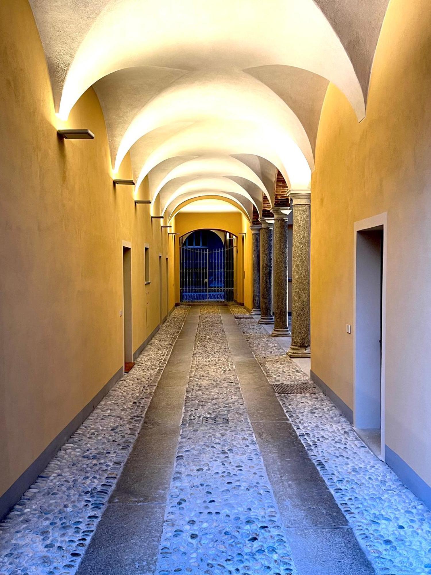 Luca's Luxury Flat In Palazzo Diaz - Center Apartment
