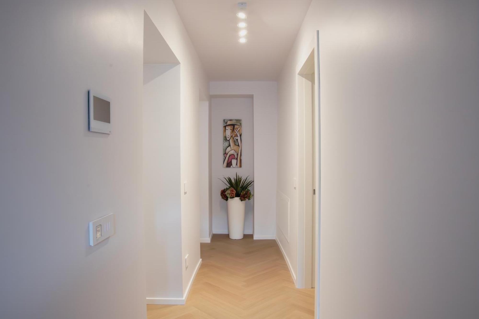 Luca's Luxury Flat In Palazzo Diaz - Center Apartment Como