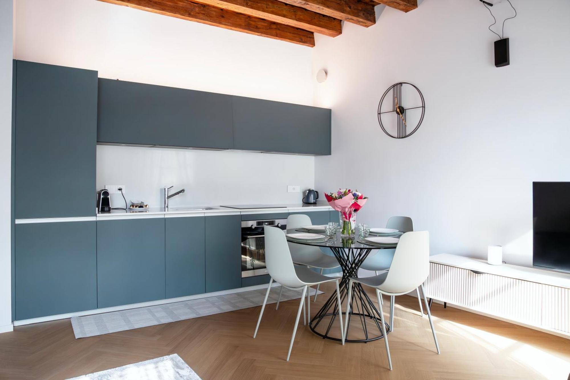 Luca's Luxury Flat In Palazzo Diaz - Center * Como