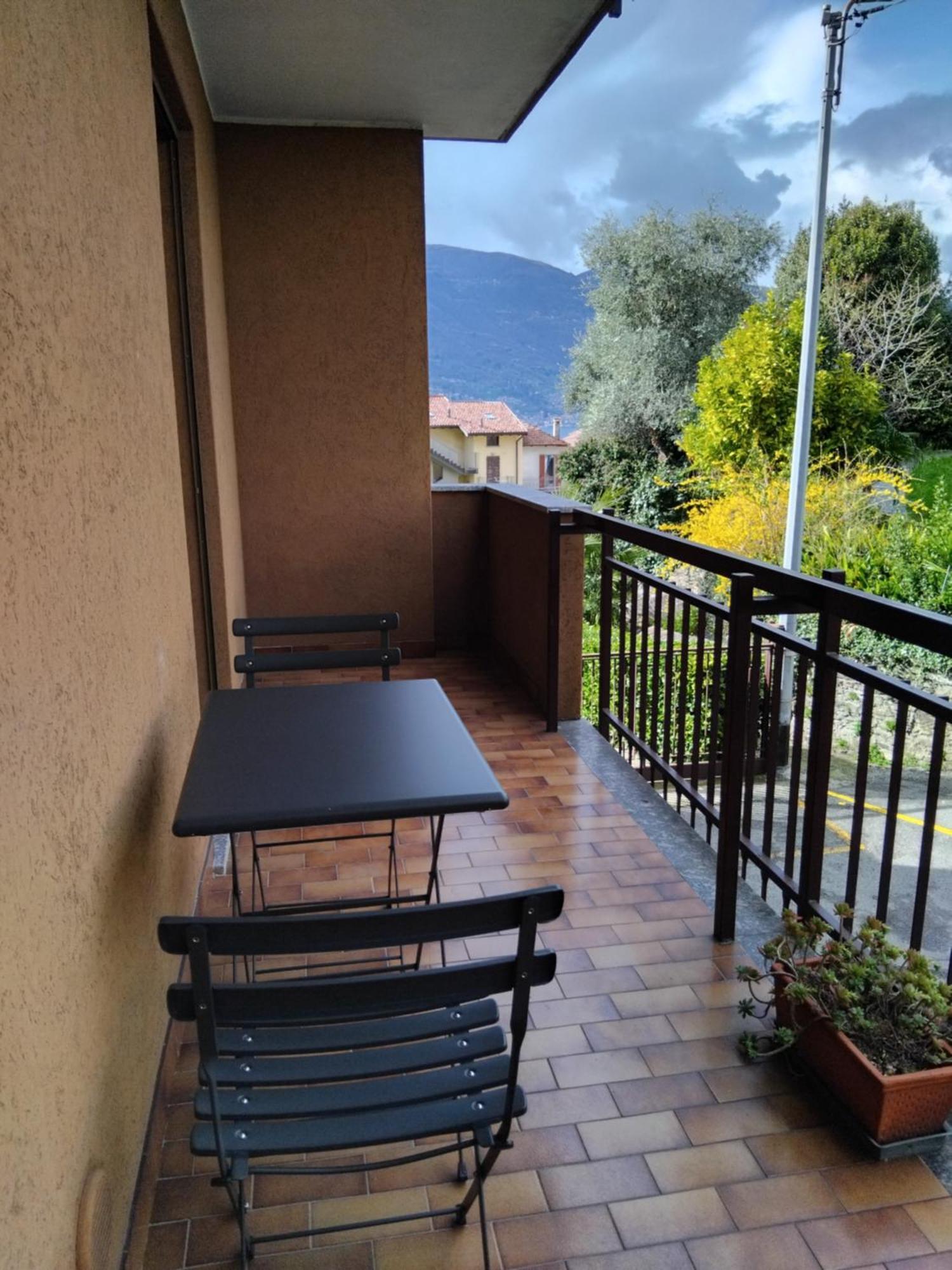 Fb Apartment Dervio