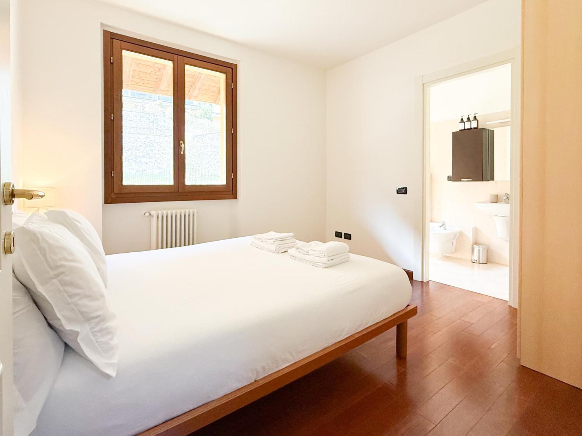 Dimora Larianda - Private Garden, Private Parking * Laglio