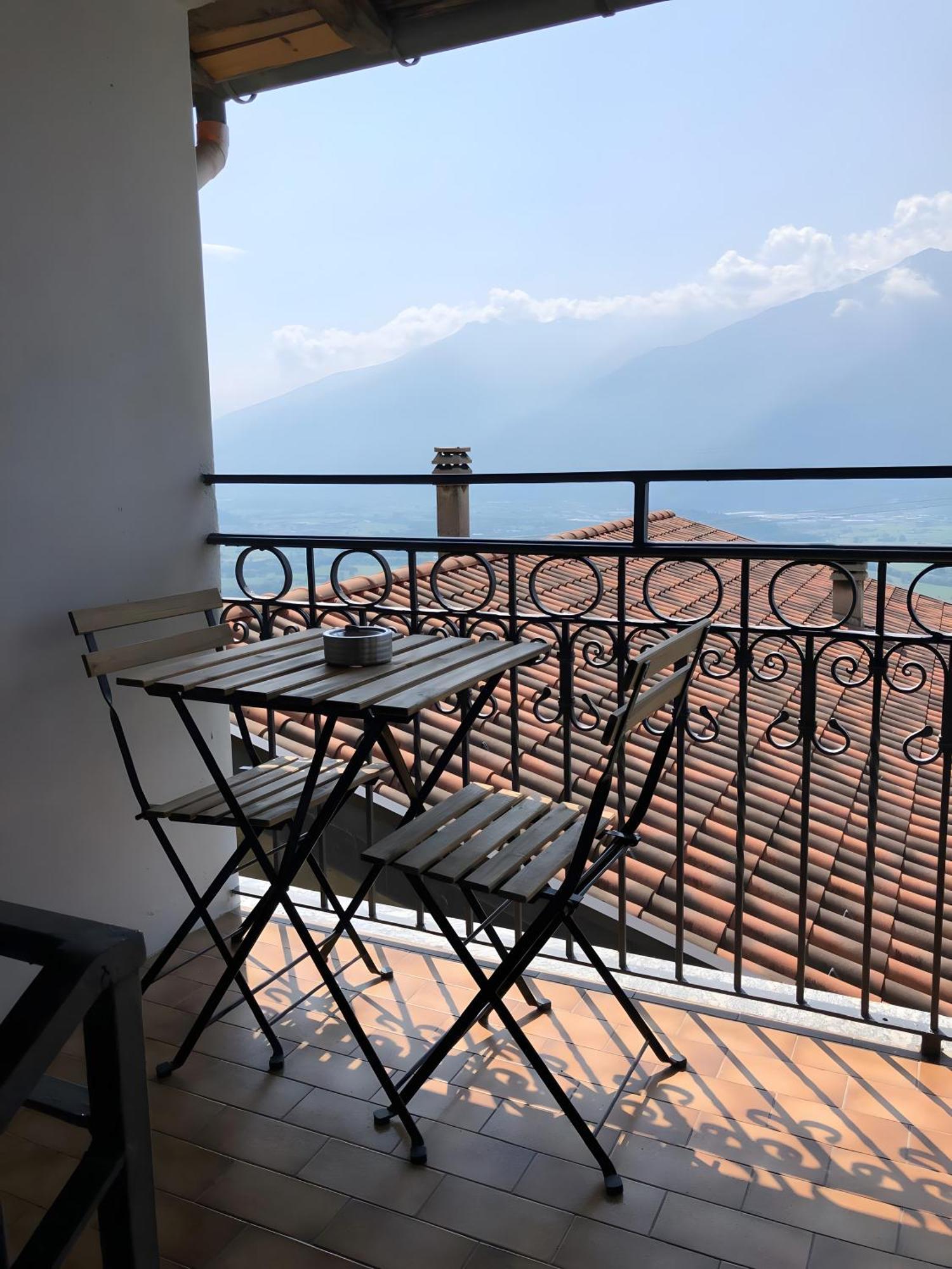 Wetzel Domaso Apartment
