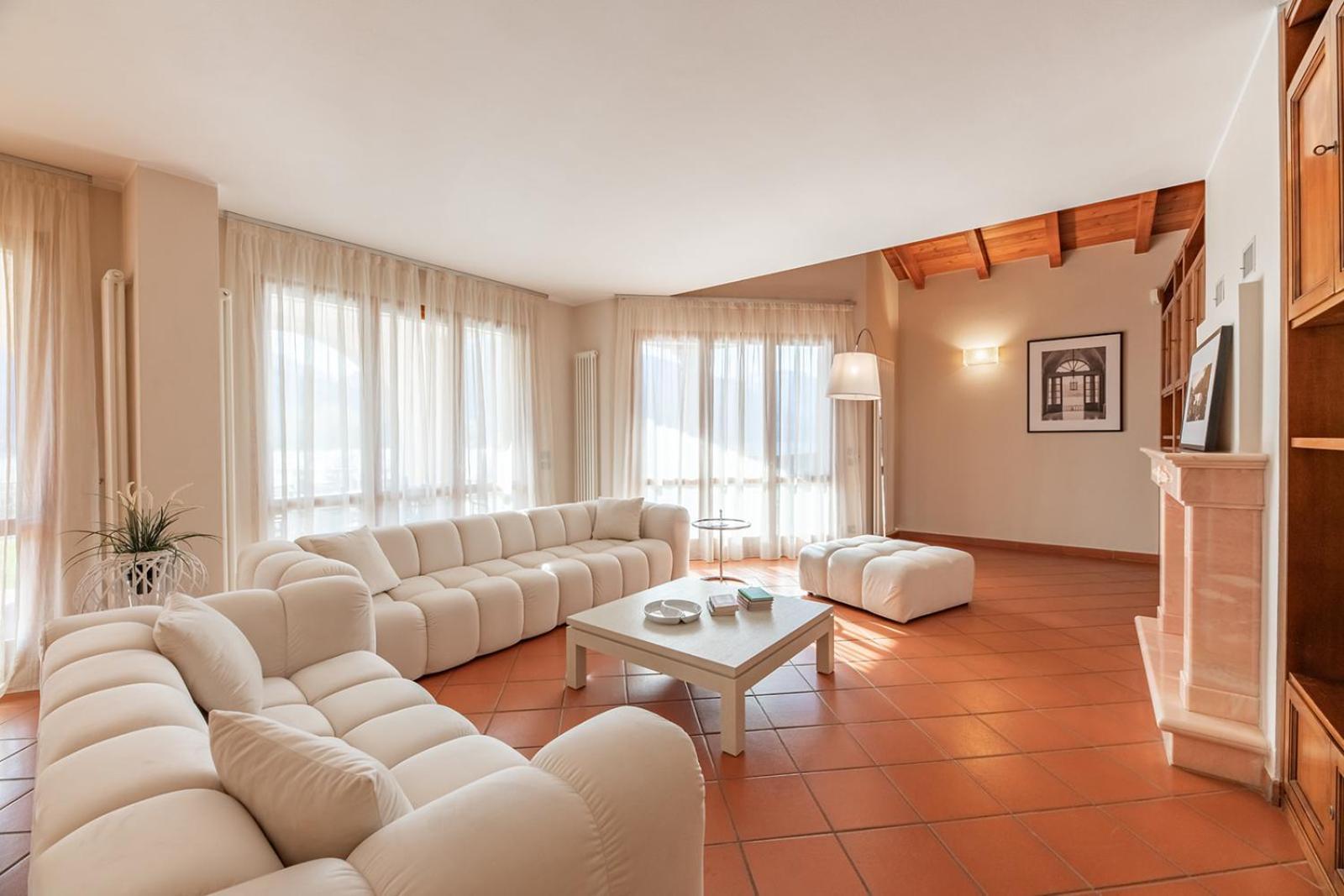 Principessa - Stunning With Panoramic Views Villa *