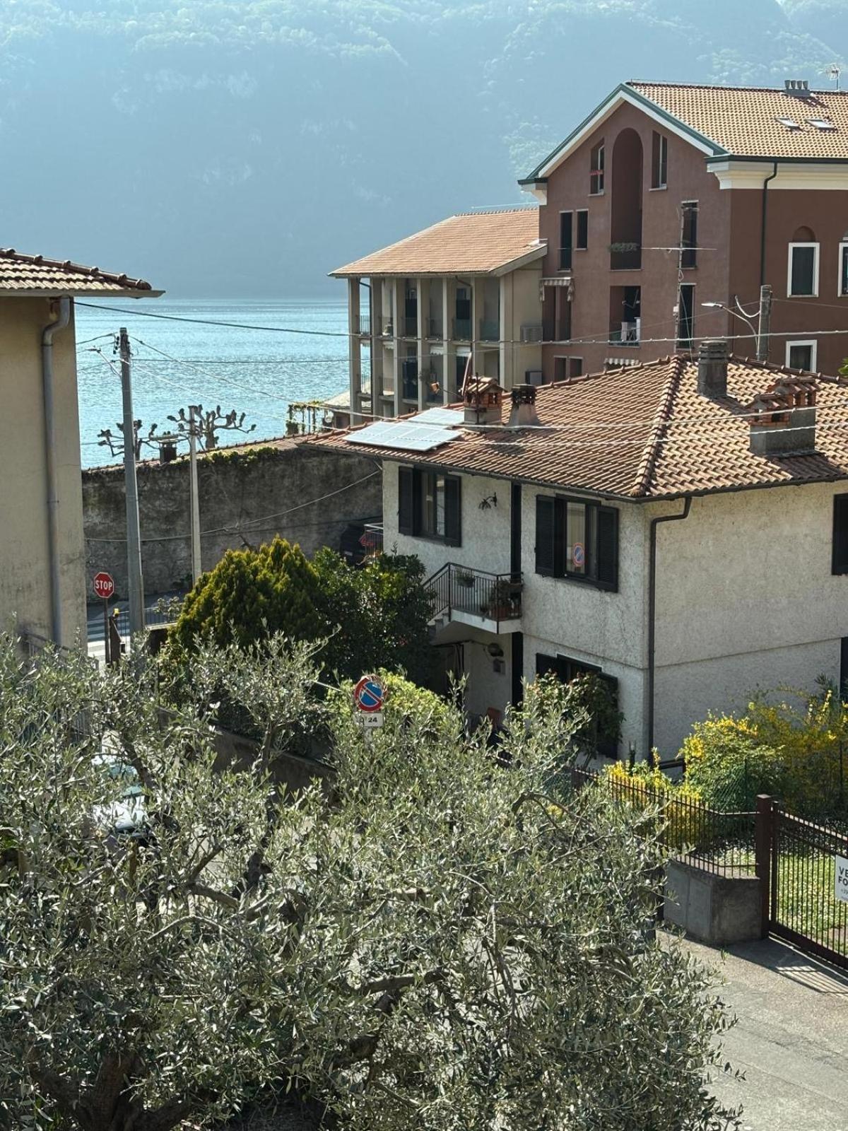 Ester Lakehouse, Graziosa Casa Indipendente