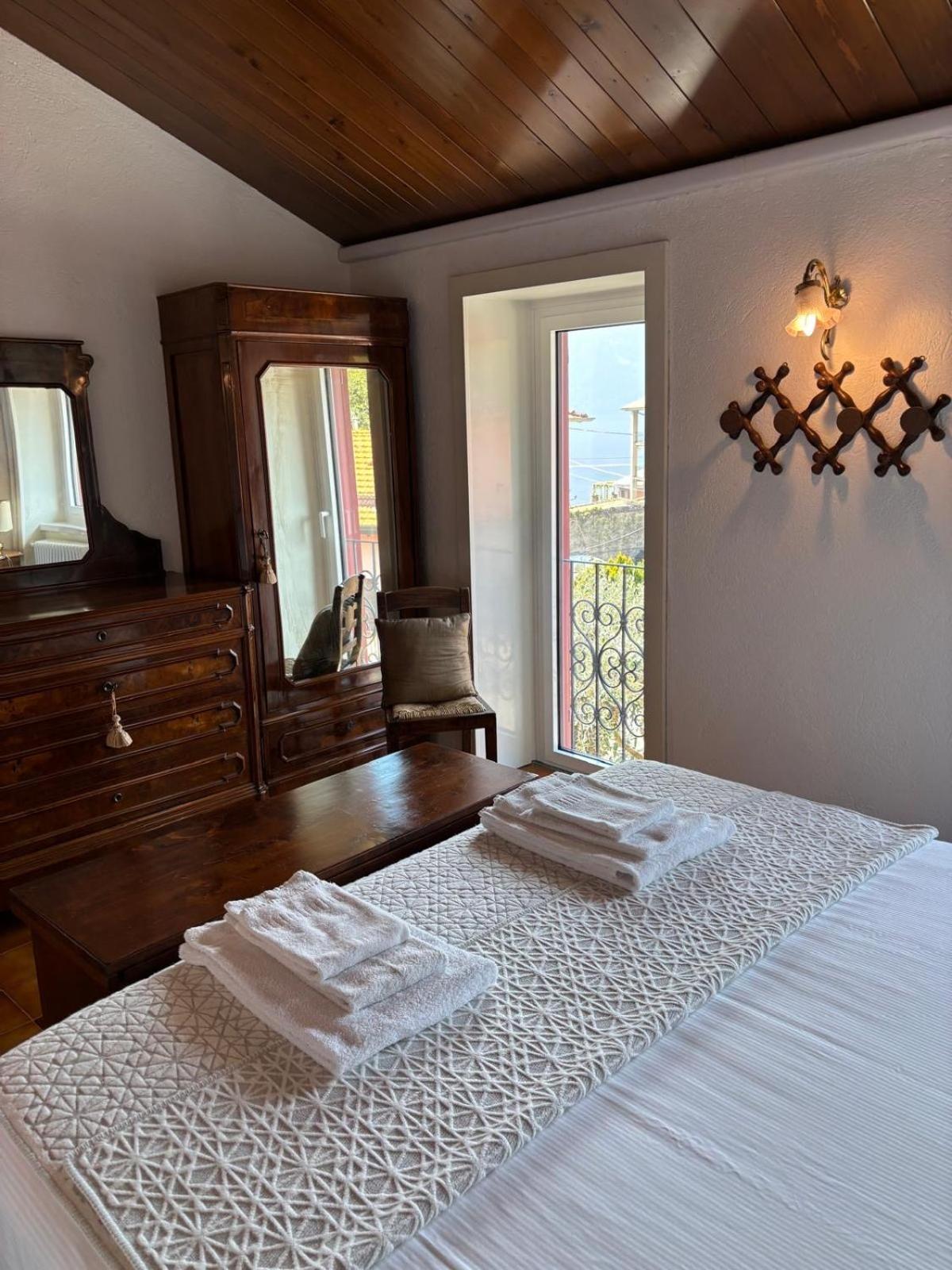 Ester Lakehouse, Graziosa Casa Indipendente Casa vacanze *
