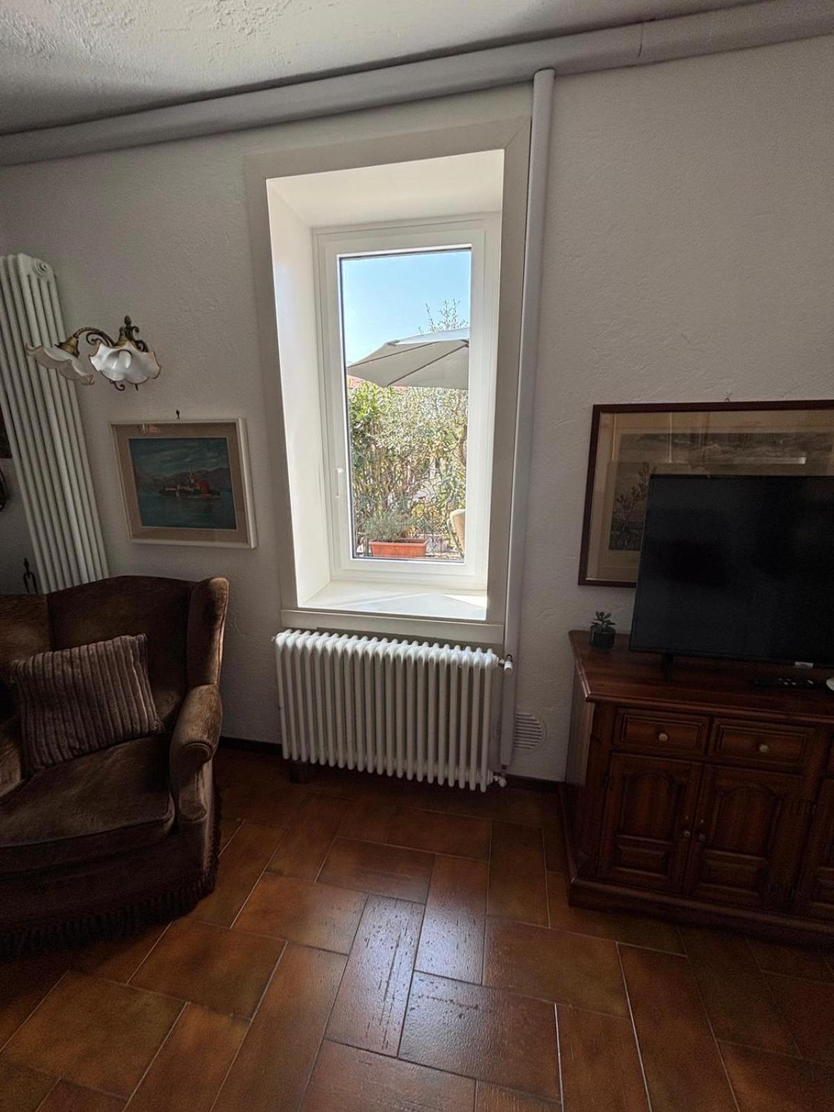 Casa vacanze Ester Lakehouse, Graziosa Casa Indipendente *