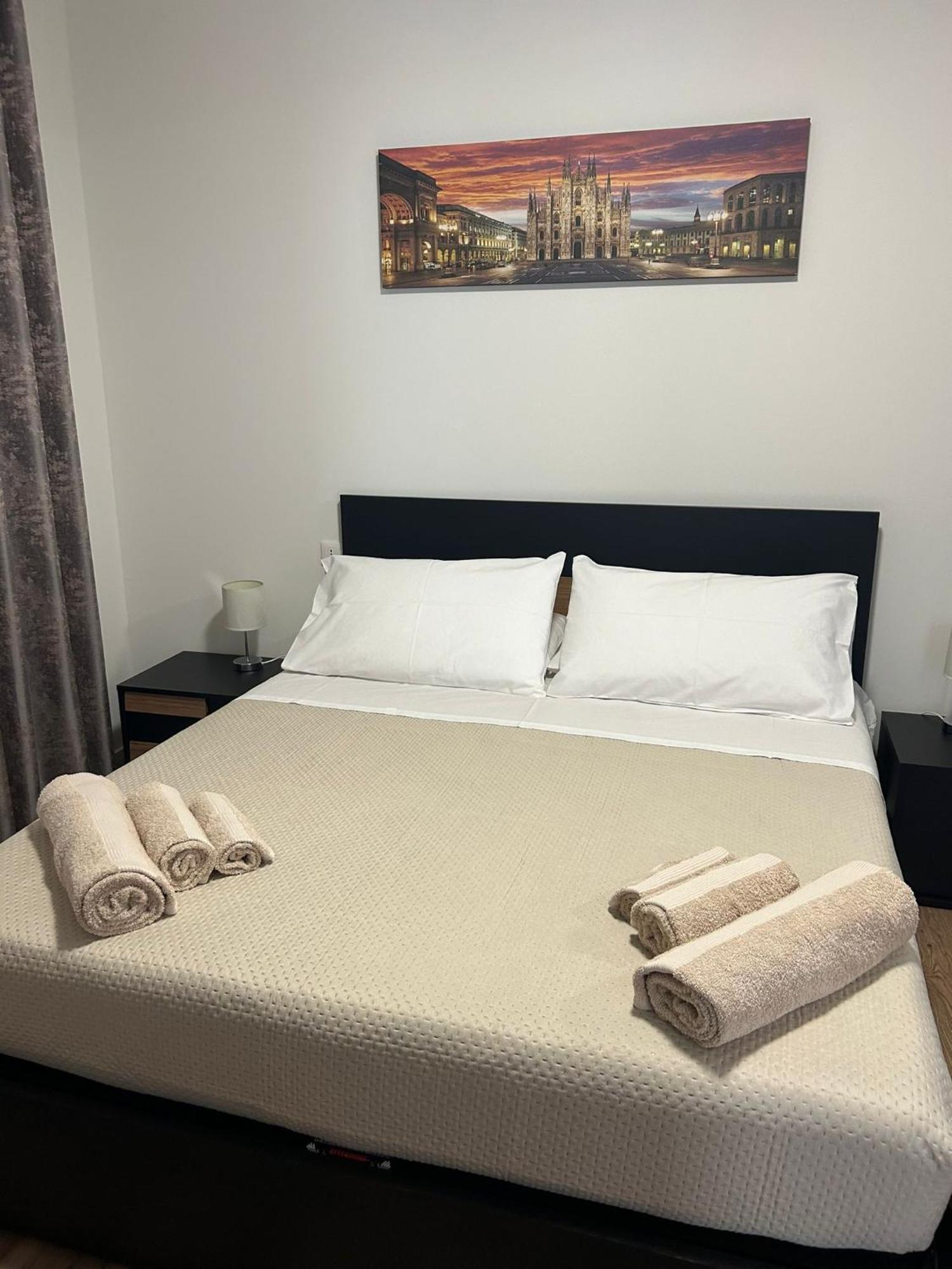 Apartment Sweet Dreams Como