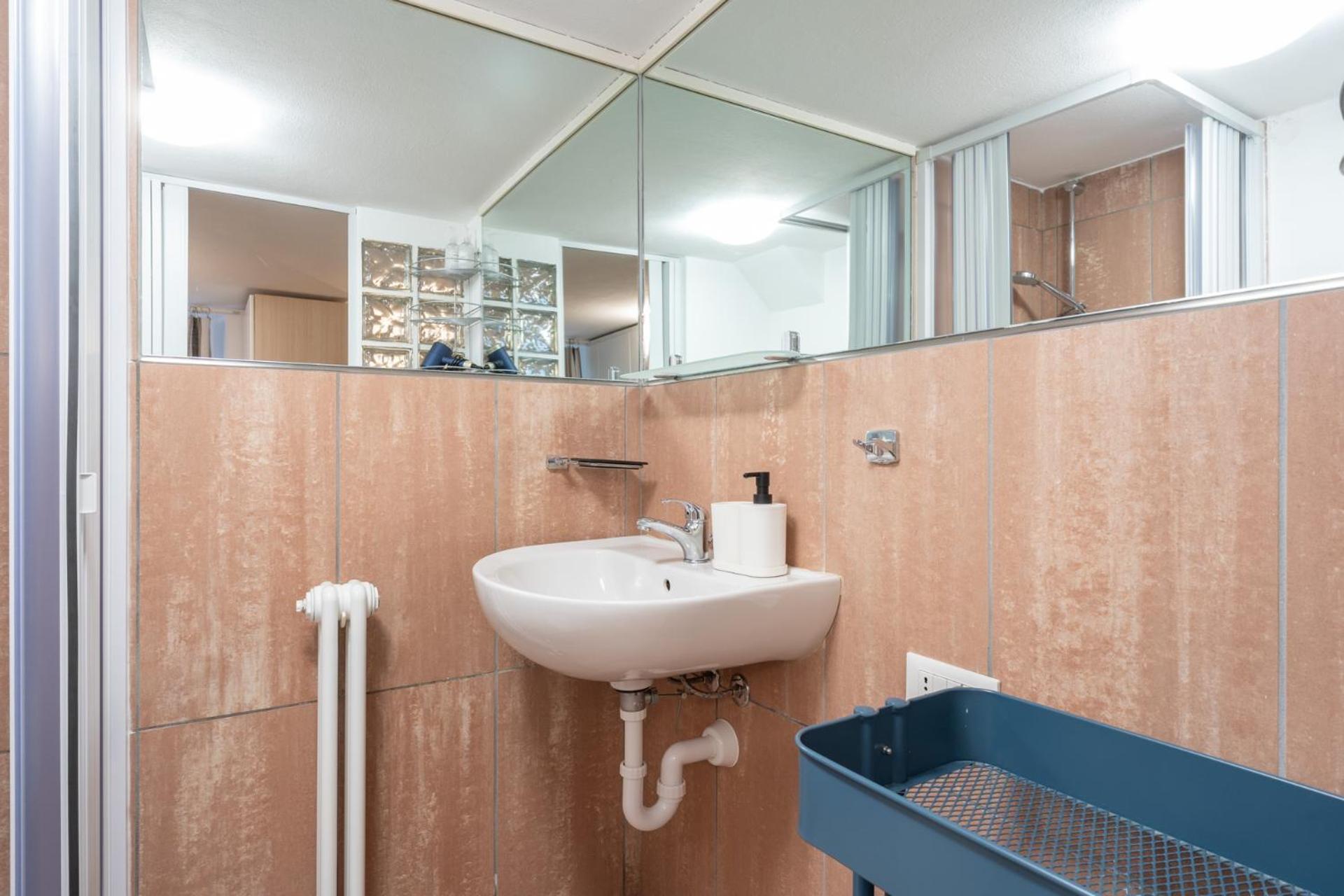 2 Apartment