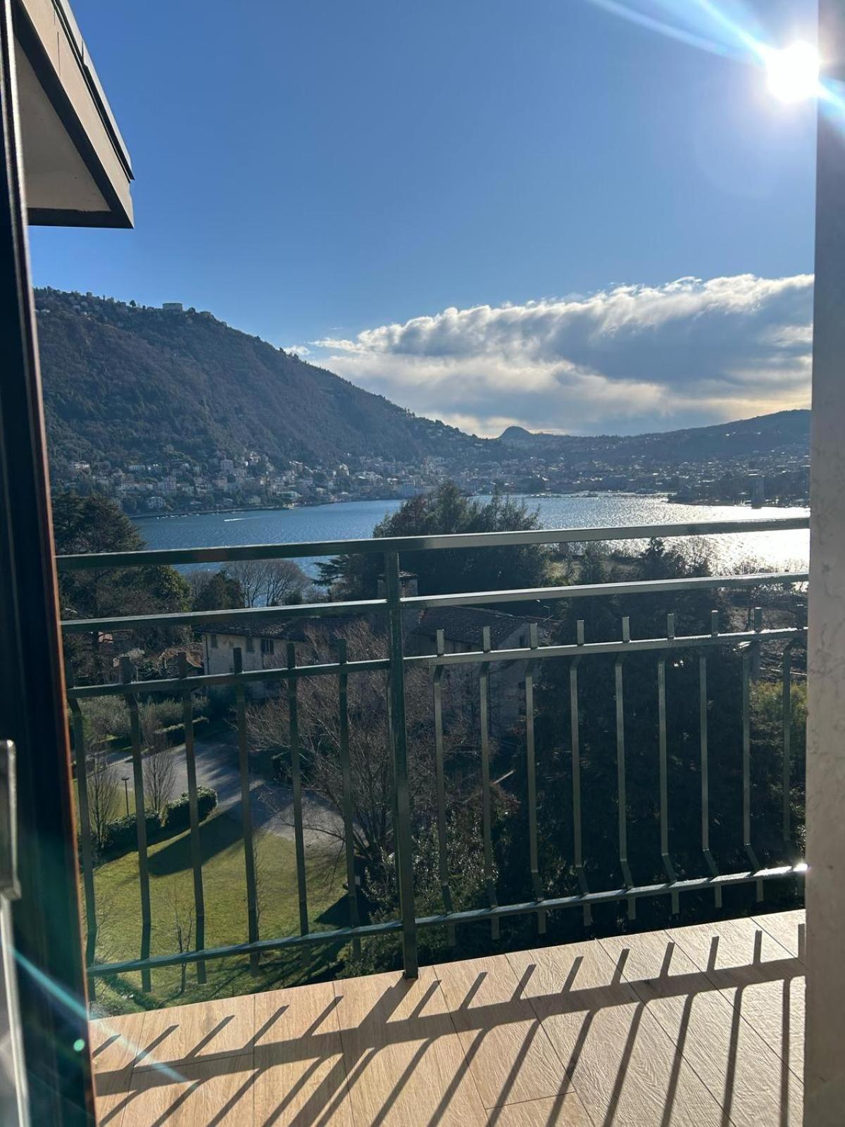 The View - Spacious Modern * Como