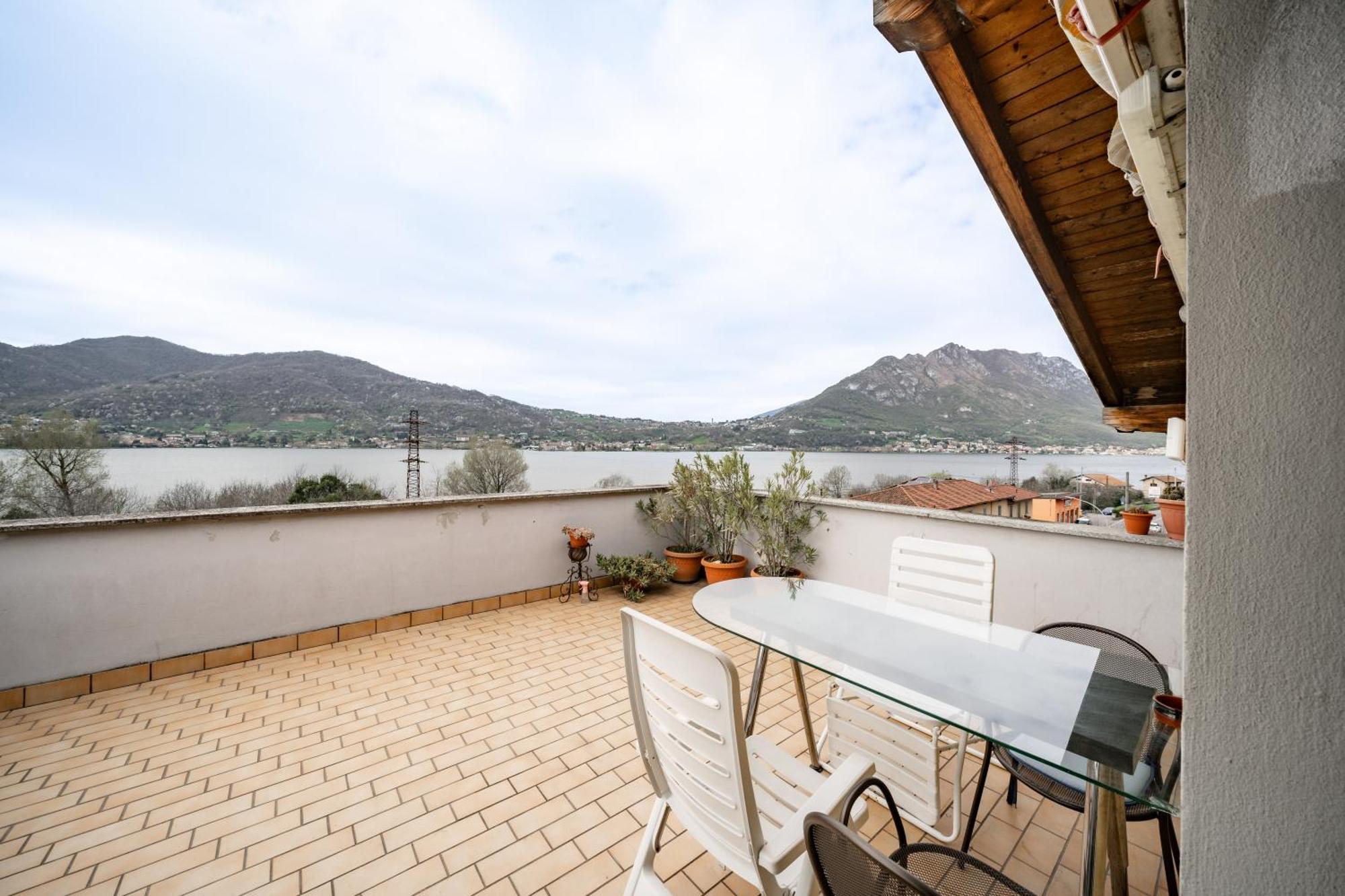Terrazzo Sul Apartment Lecco