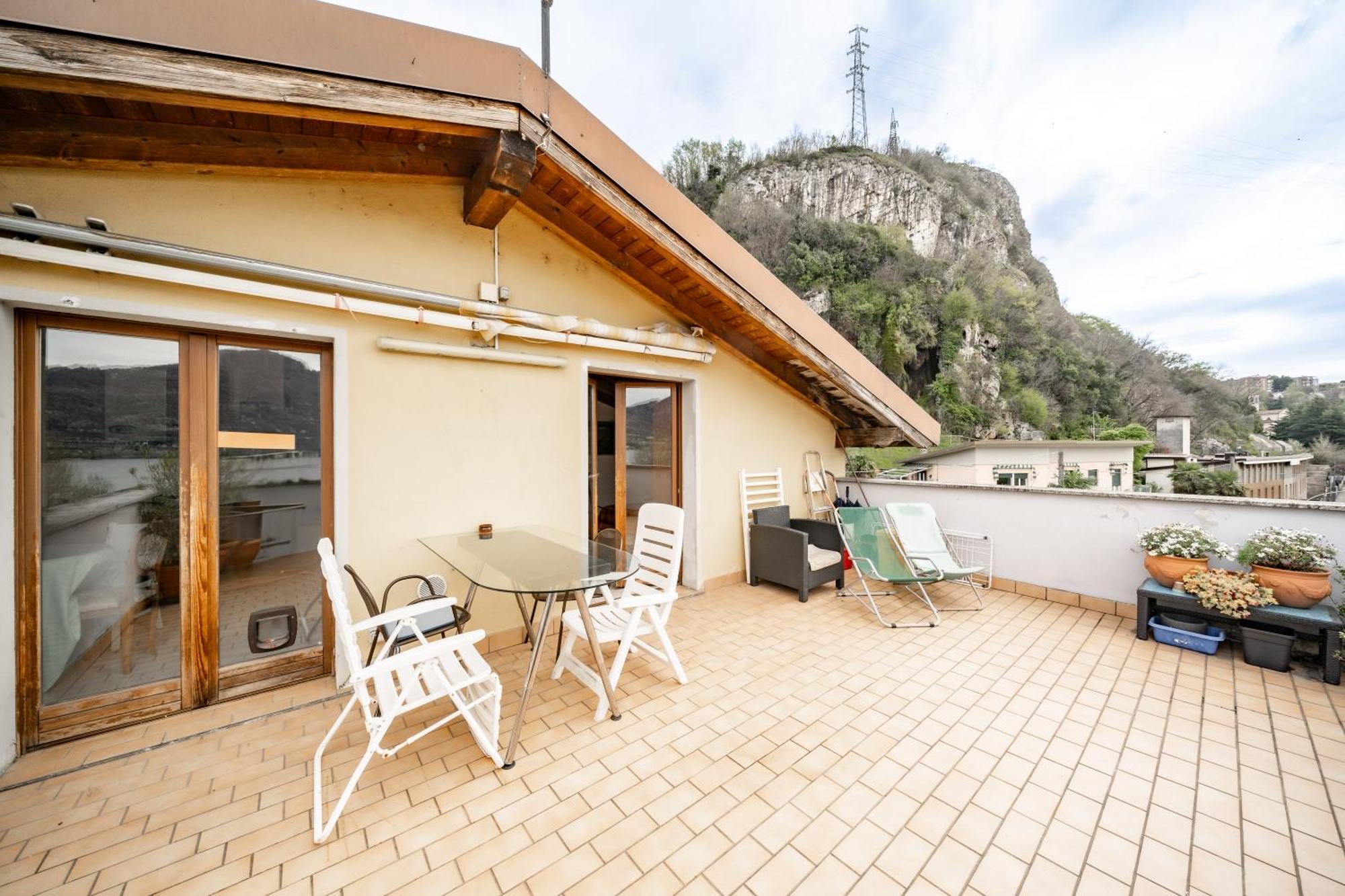 Terrazzo Sul Apartment Lecco