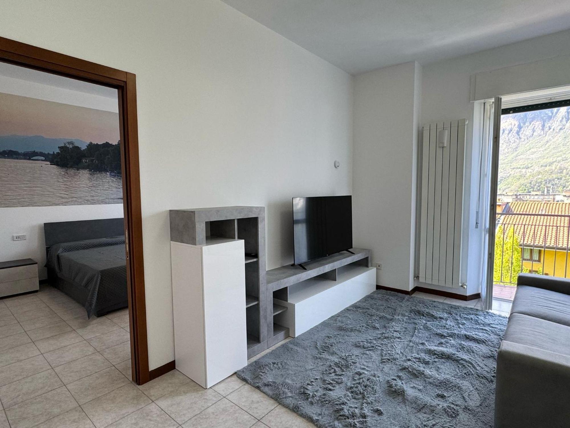 The Landscape - Modern Apartment Lecco