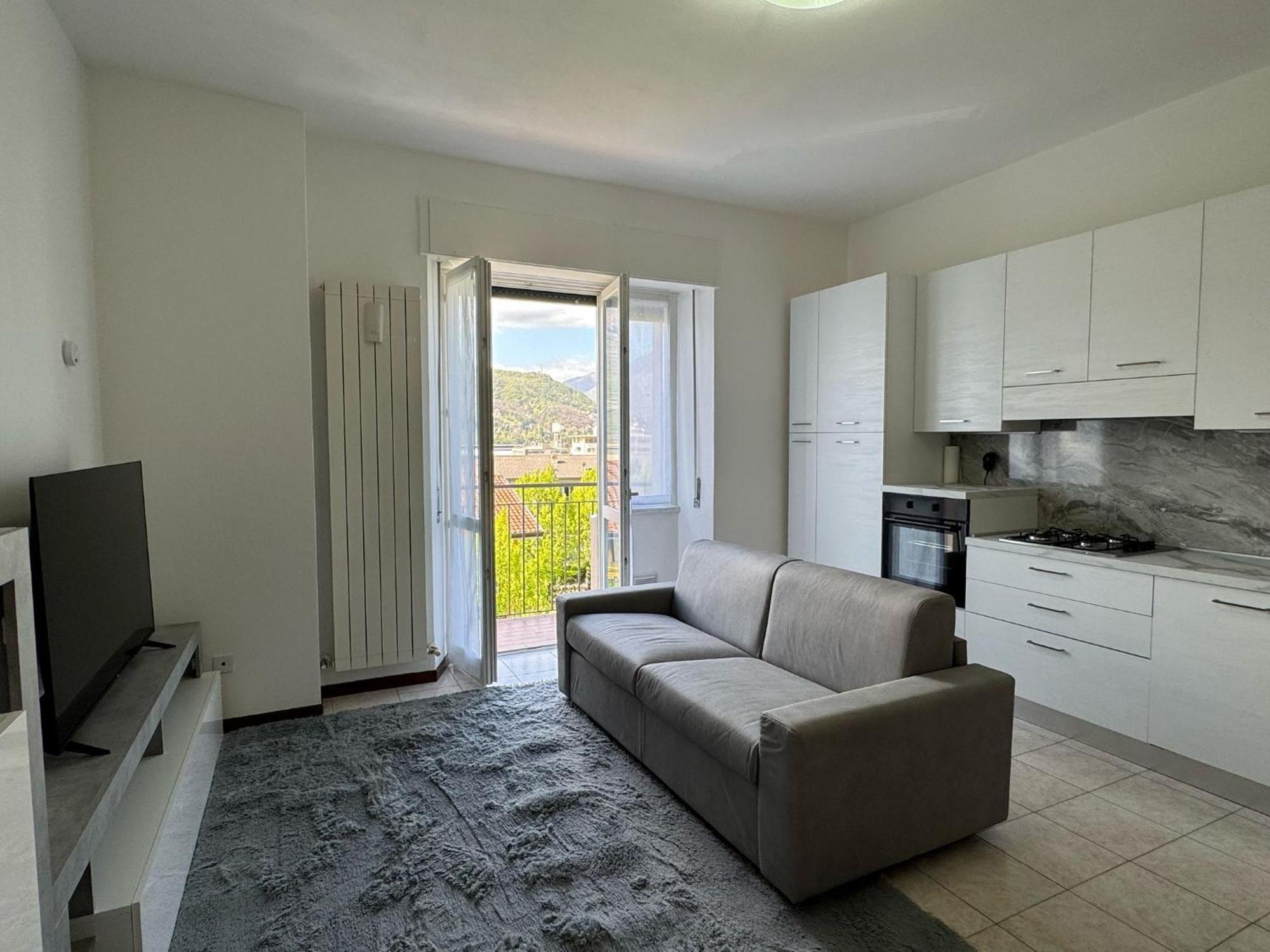 The Landscape - Modern Apartment Lecco