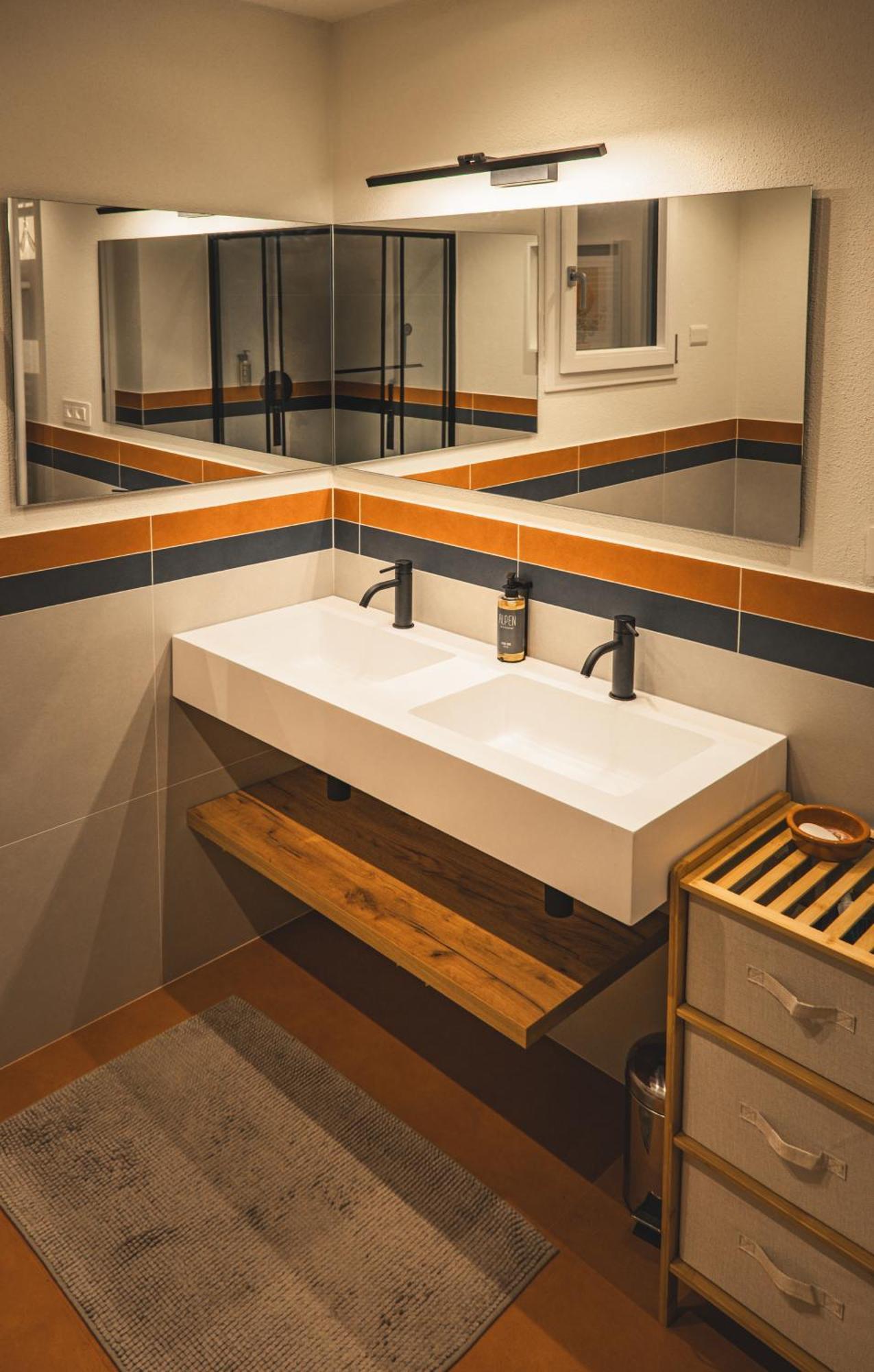 Apartment Casa Sorel Attico & Pool Pianello Del Lario