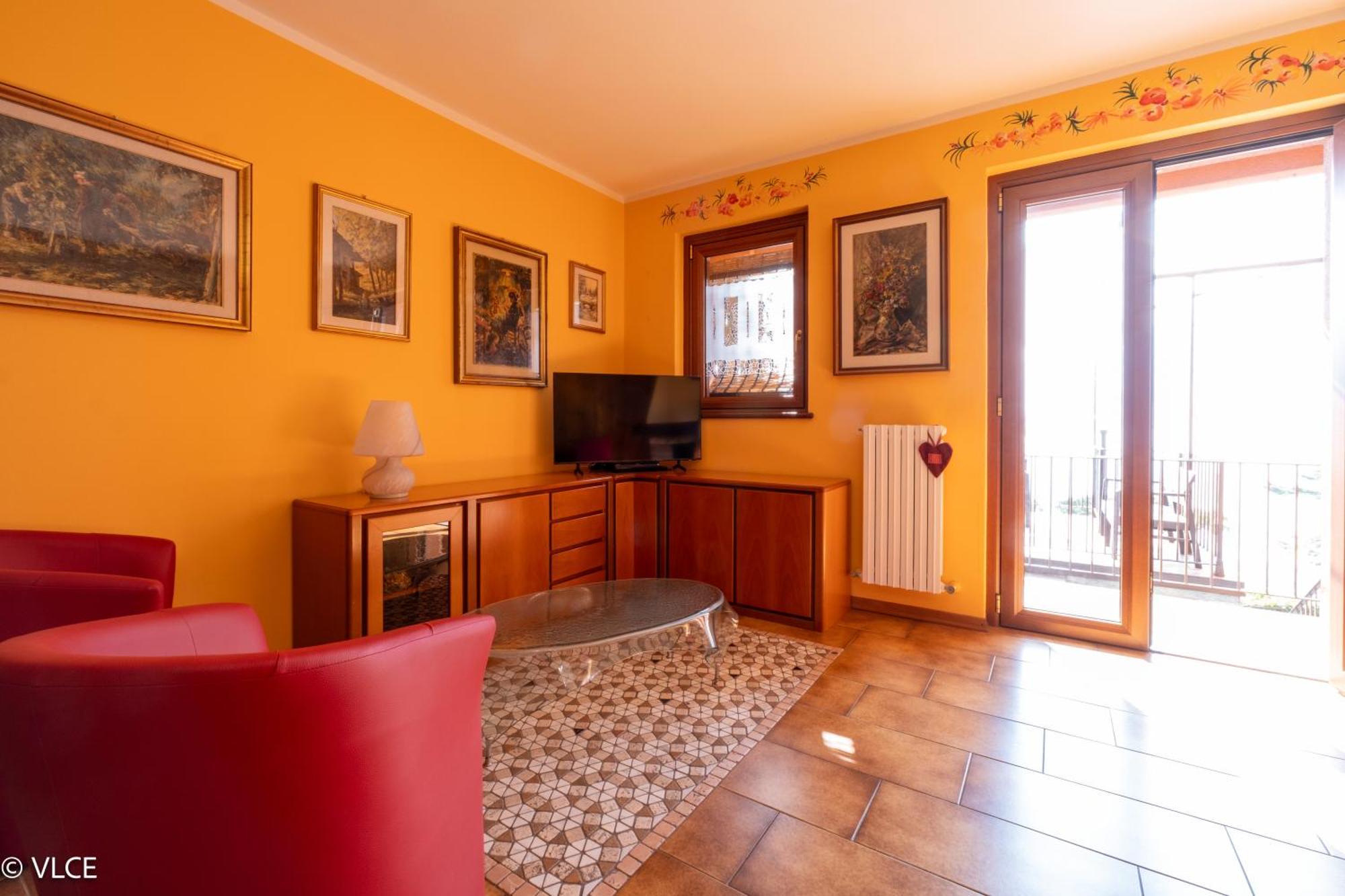 La Casetta - Panoramic View Apartment Fiumelatte