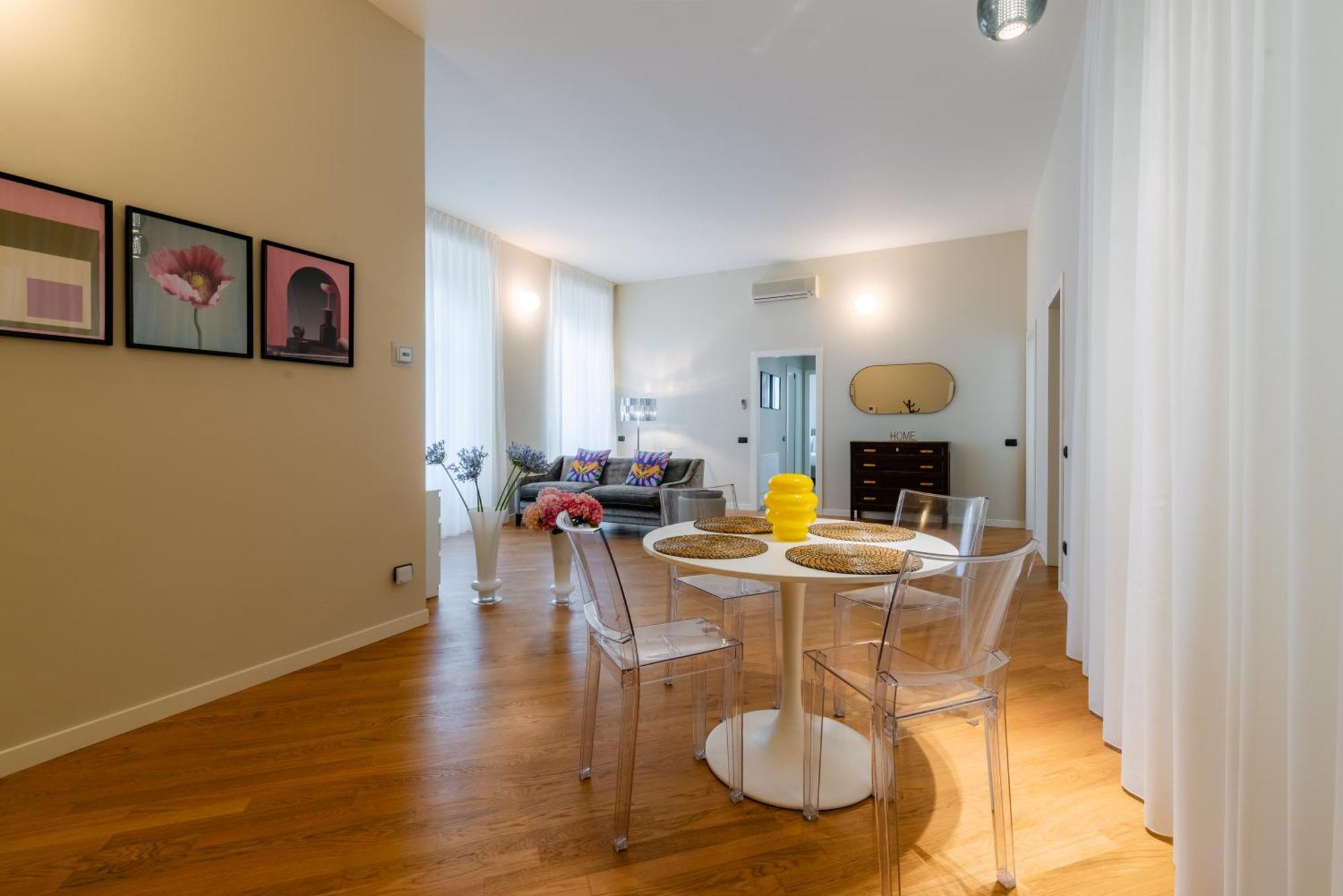 Loft Oleandro, By R Collection *