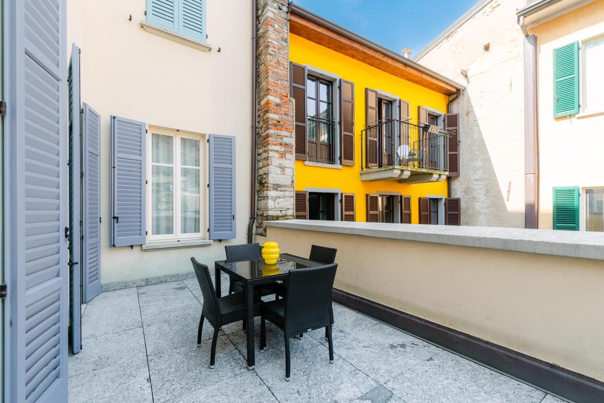 Loft Oleandro, By R Collection