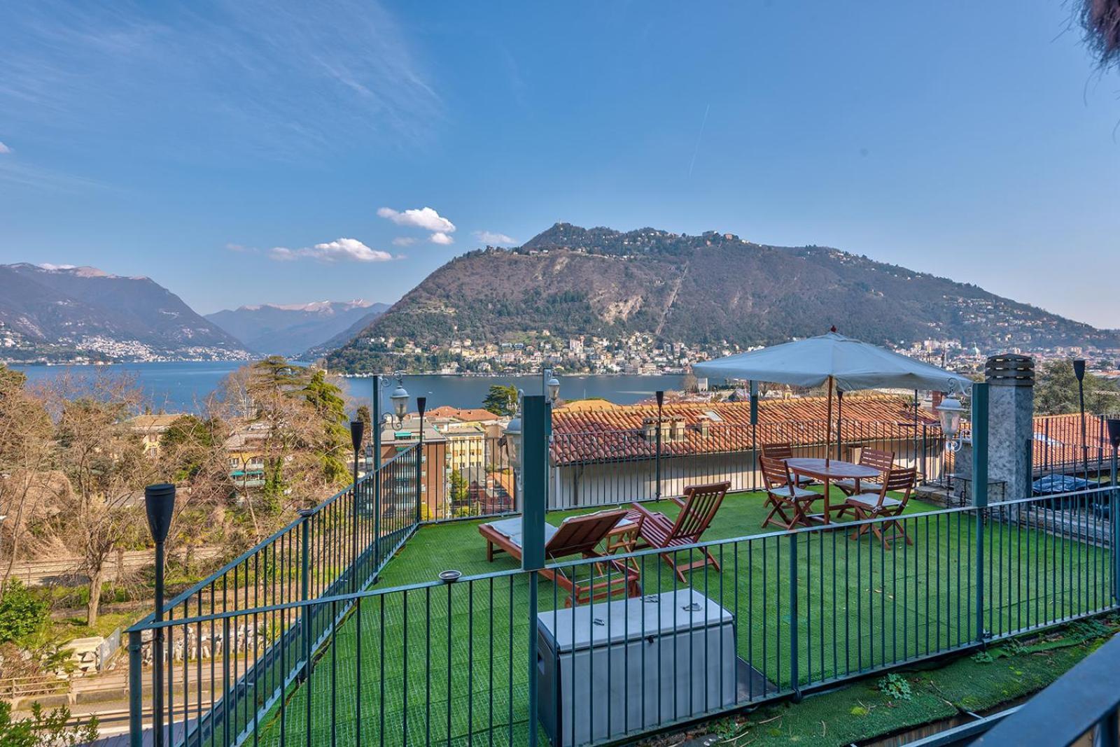 La Torretta By Comorooms Holiday home *