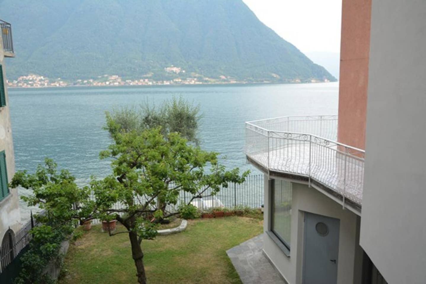 Wonderful On Lakeside Apartment *