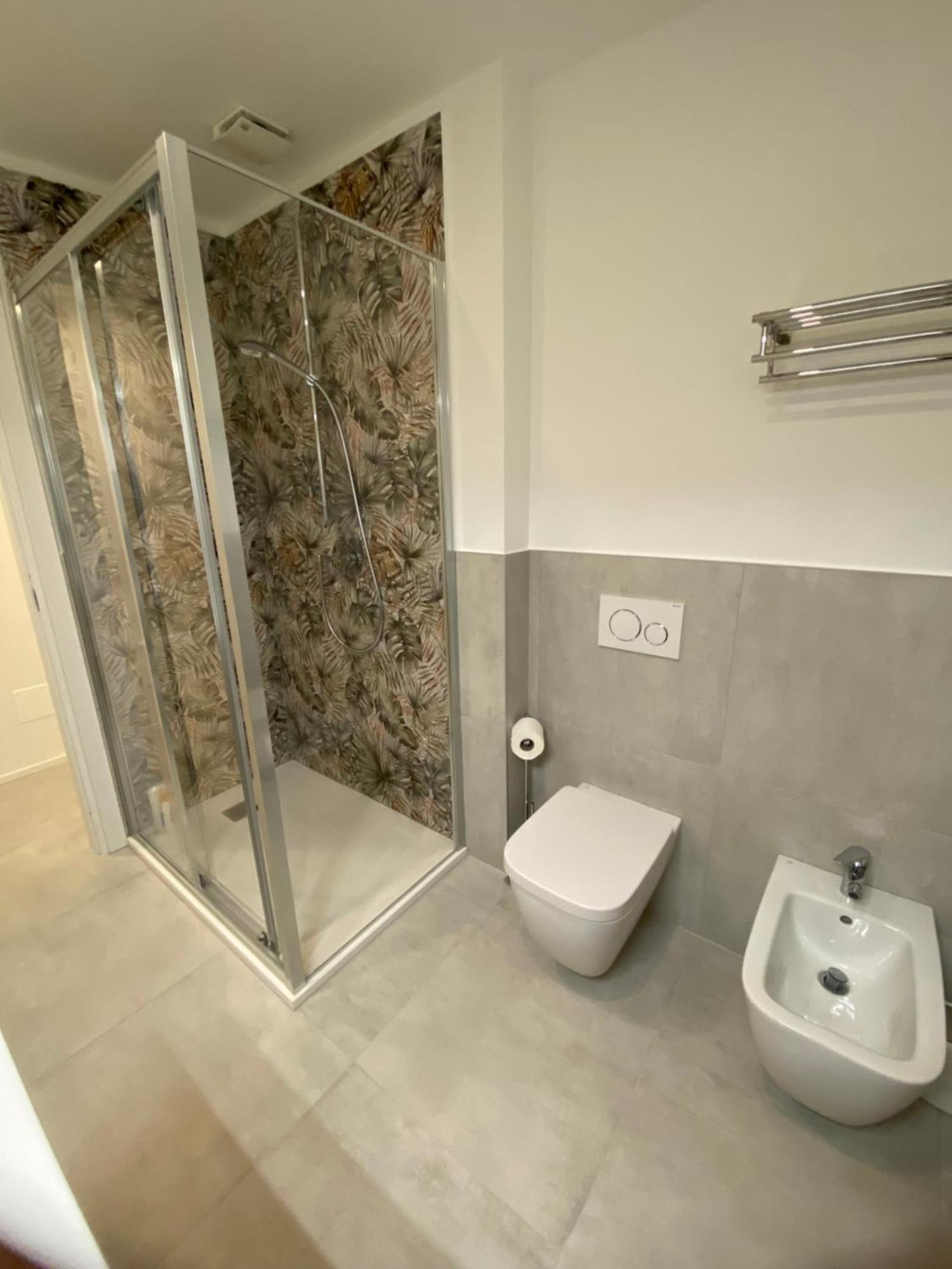 New Residenza Le Essenze - I 7 Laghi * Erba