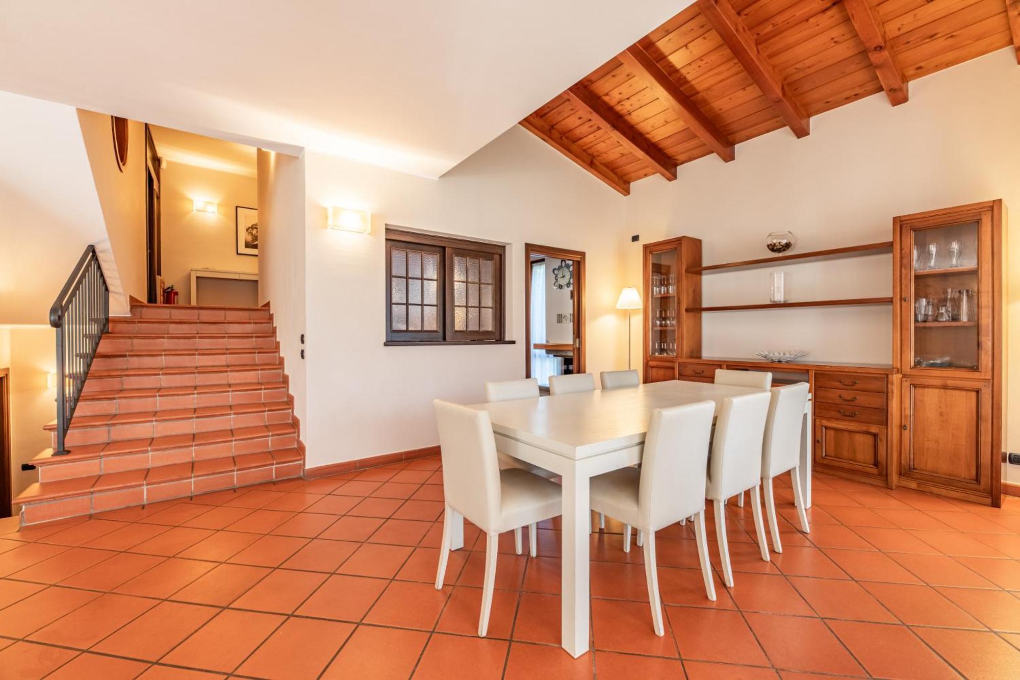 Principessa - Stunning With Panoramic Views Villa Cremia