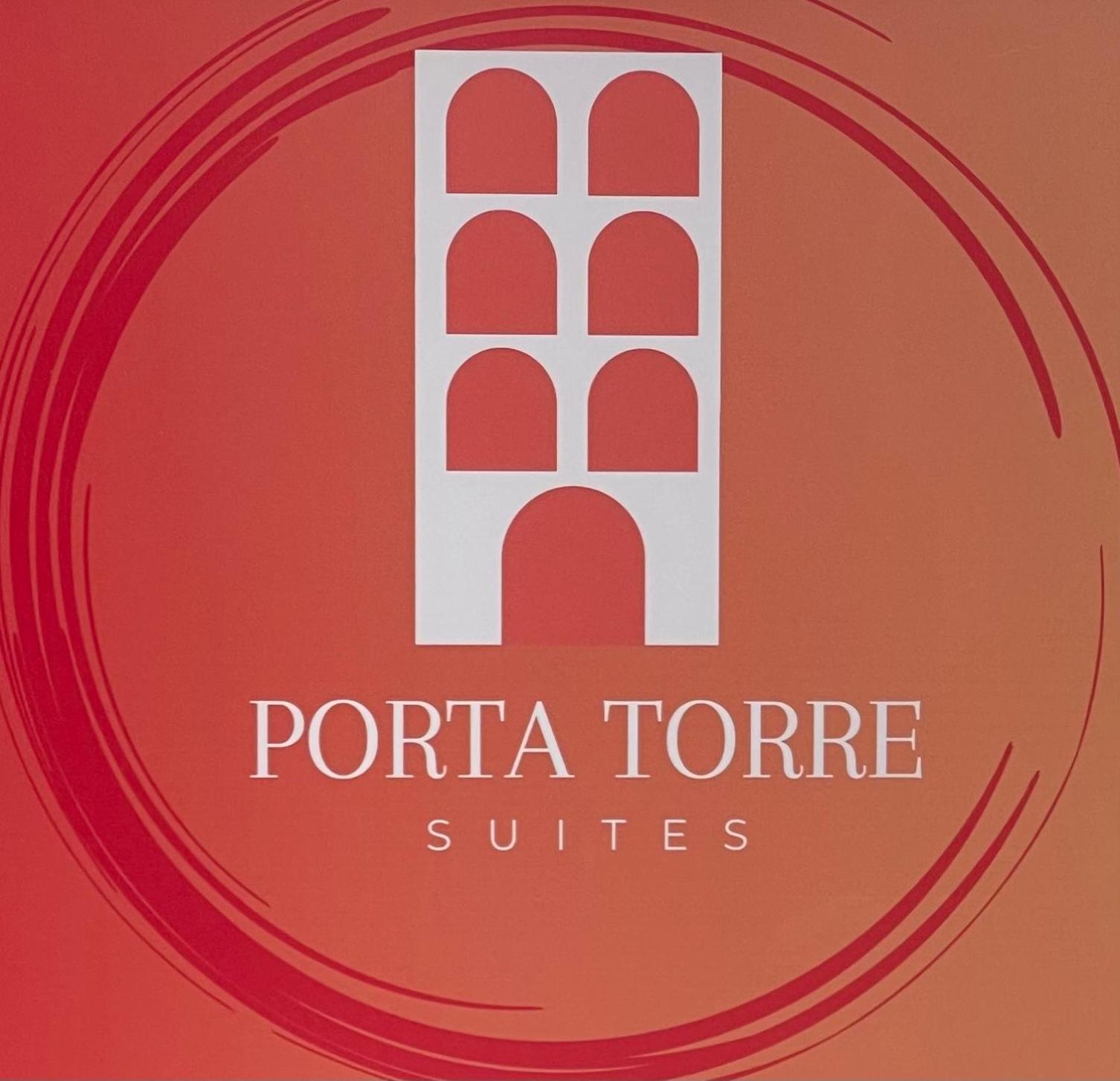 Apartment Portatorre Suite, A Charming In The Heart Of Como, Free Private Parking, Air Conditioning & More! Como