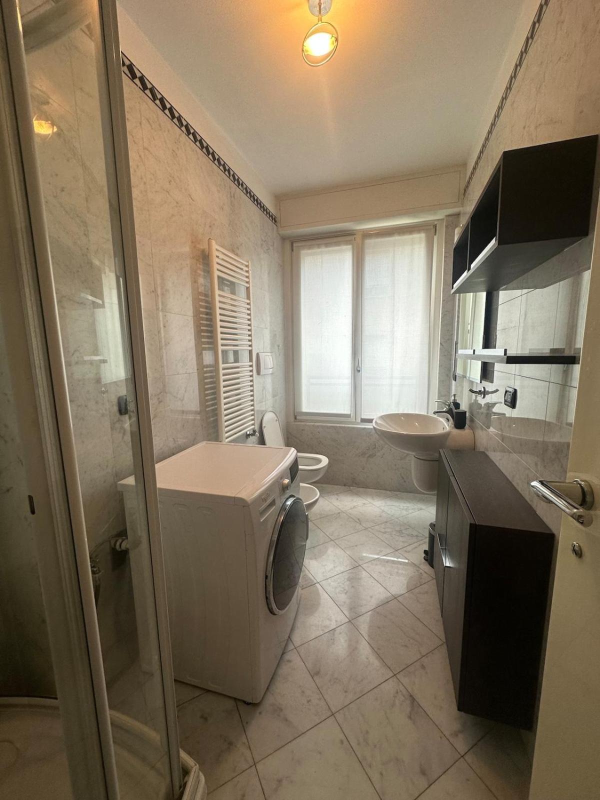 View Ac And Garage Apartment Como