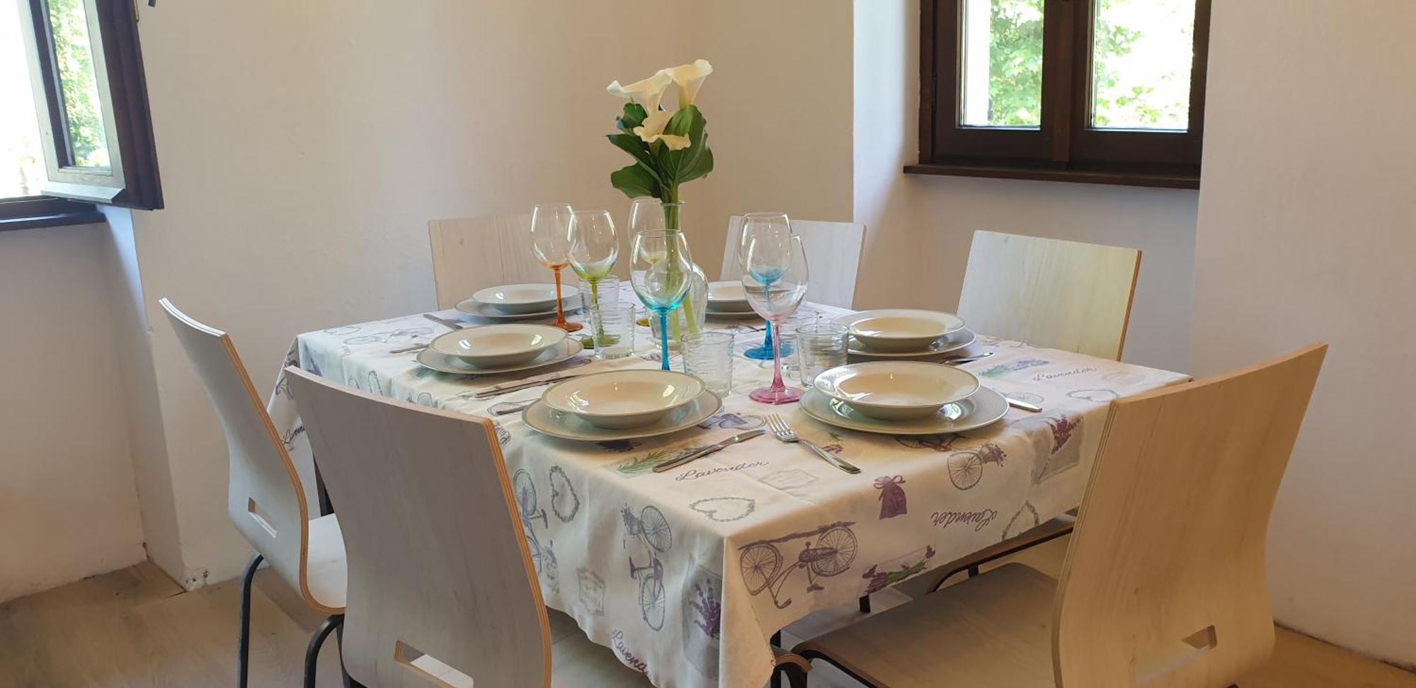 Foreground - Pet Friendly Stay- Garden-parking-lake View- Bike Friendly House