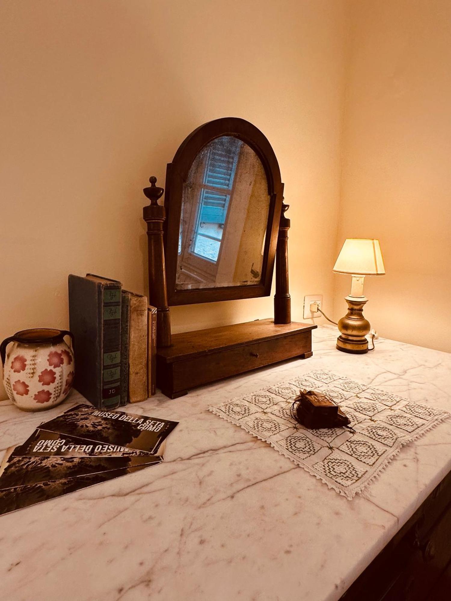 Corti Lakeview Bed & Breakfast Como