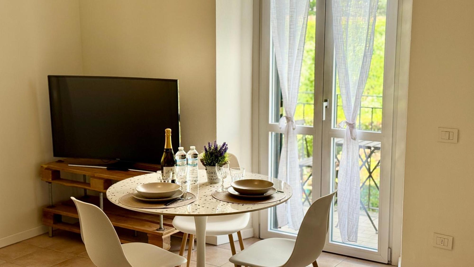 Axelparkcomo Apartment