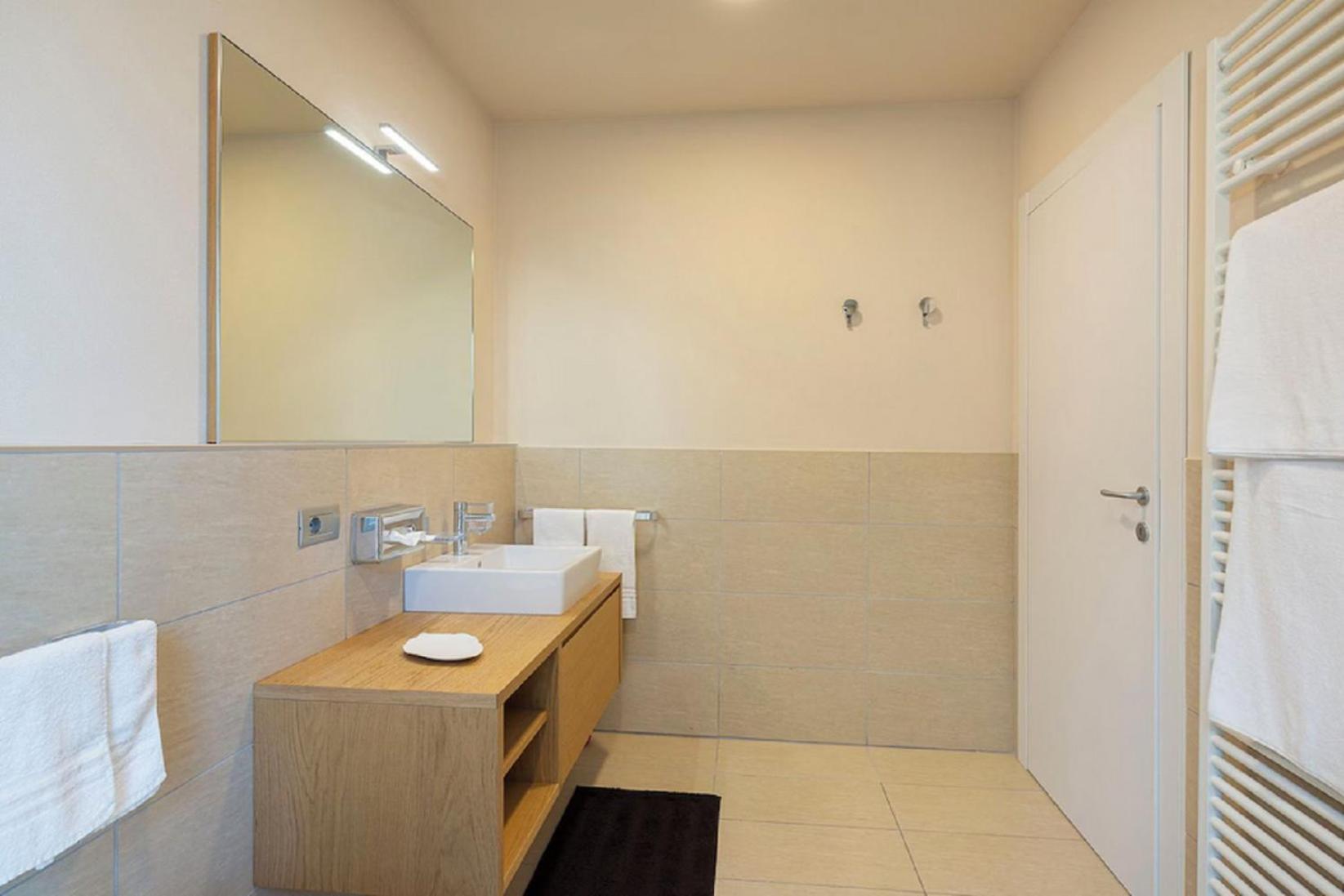- Private Pool Apartment *