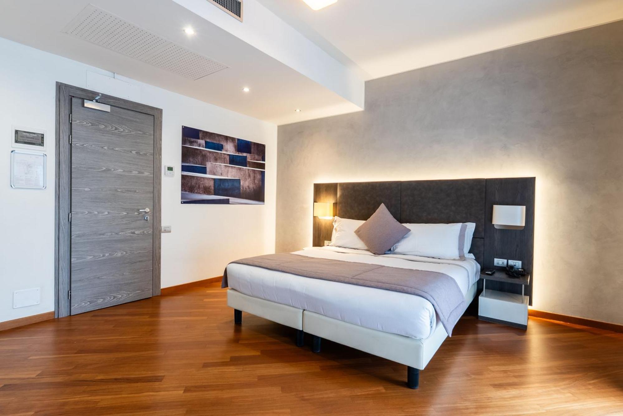 Hotel Como 4*