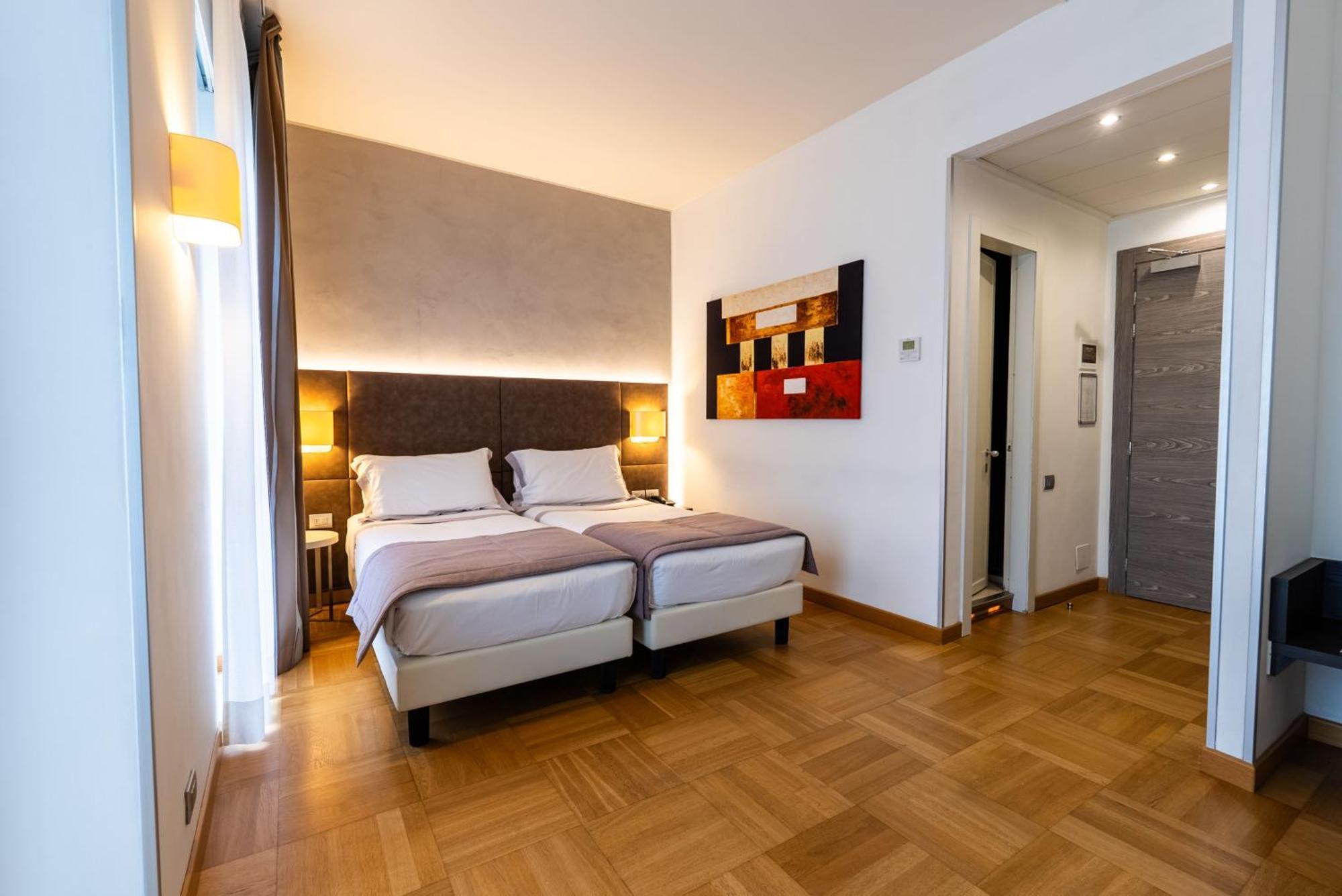 Hotel Como 4*