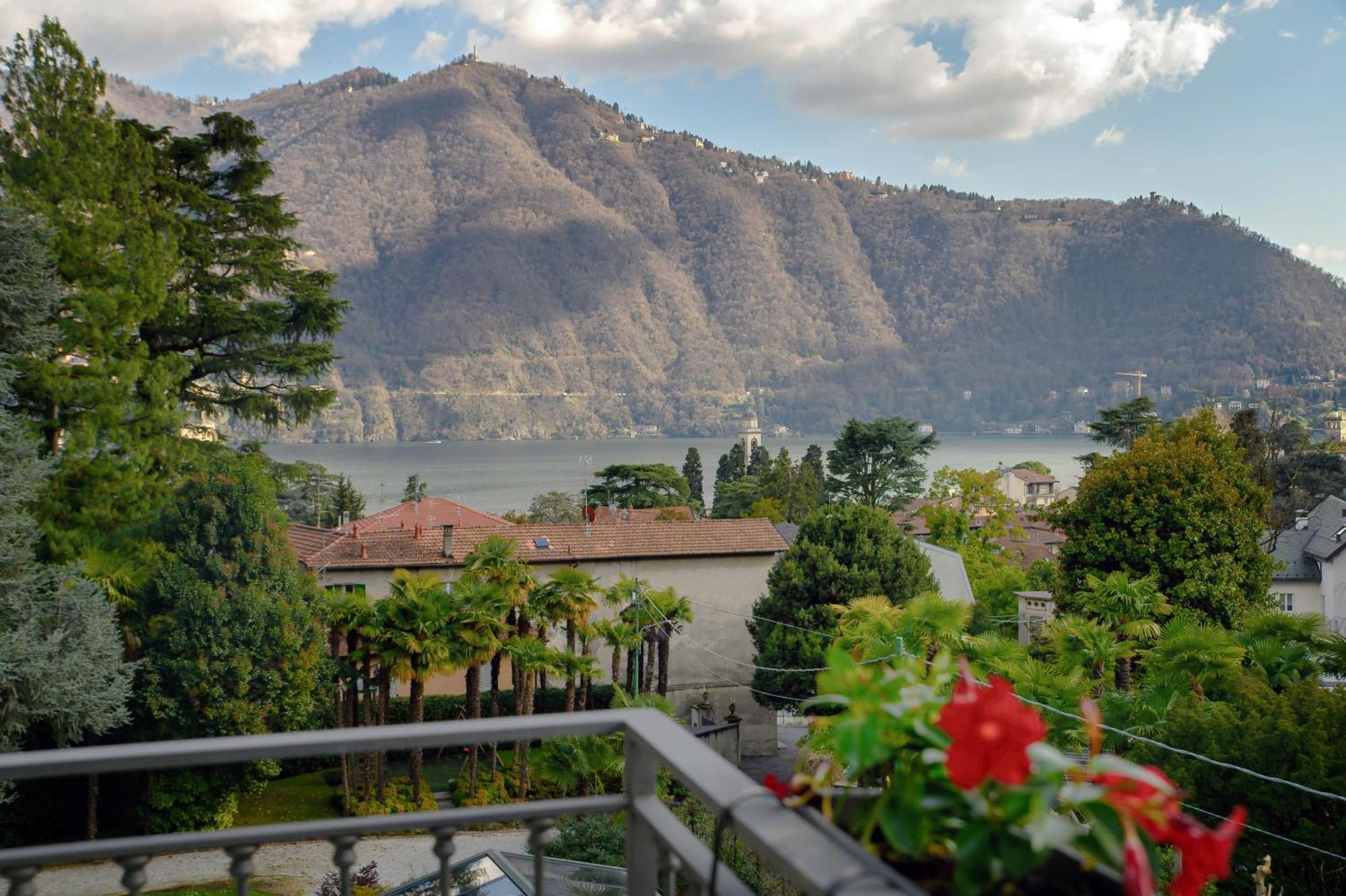 Hotel Hotel Ristorante La Vignetta Cernobbio 3*