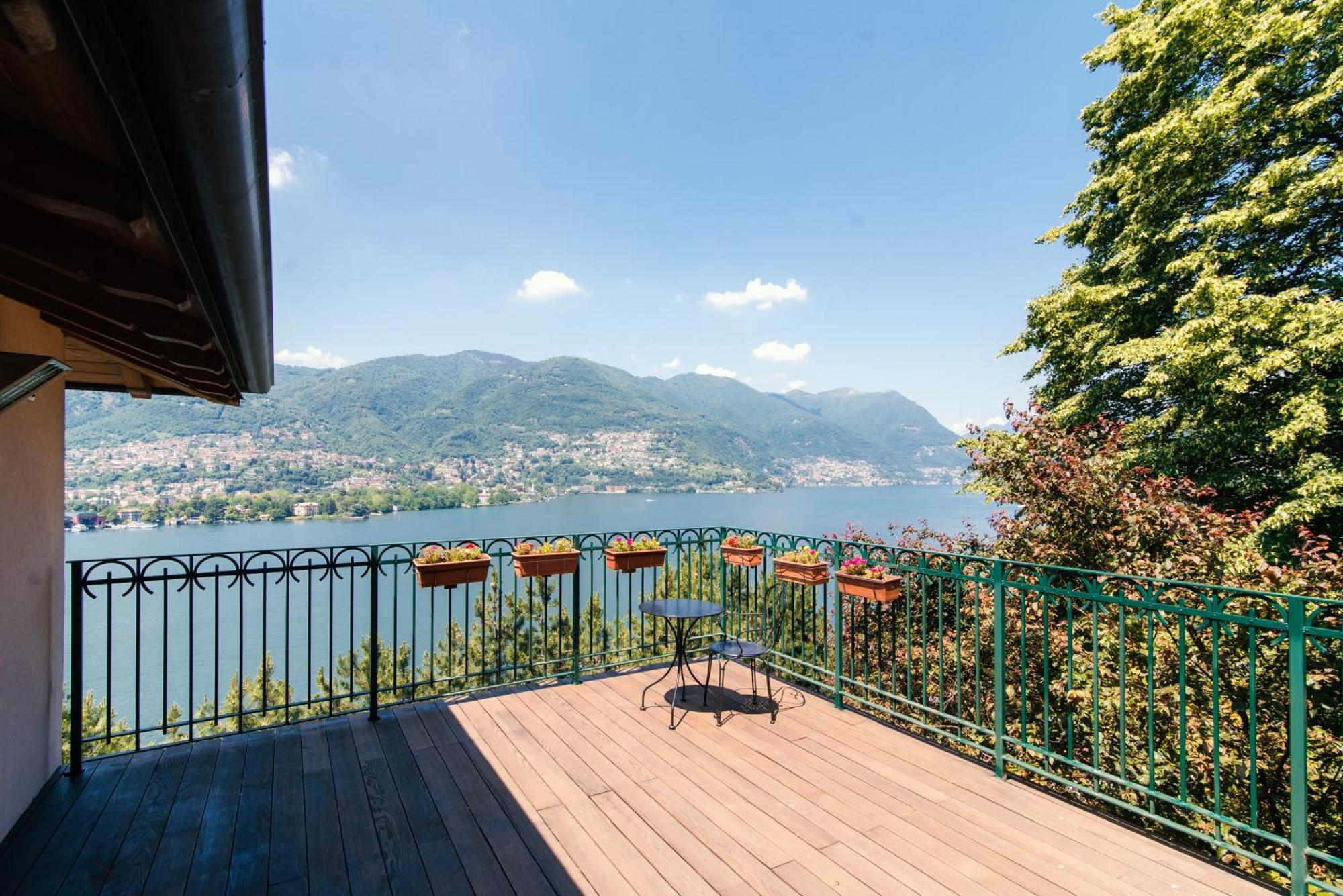& Mountain Apartment Como