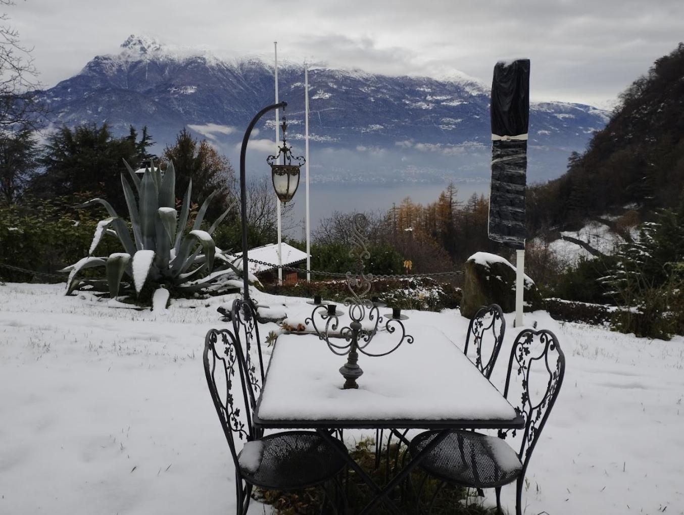 Grazie Mille - Above Varenna' S Hill -