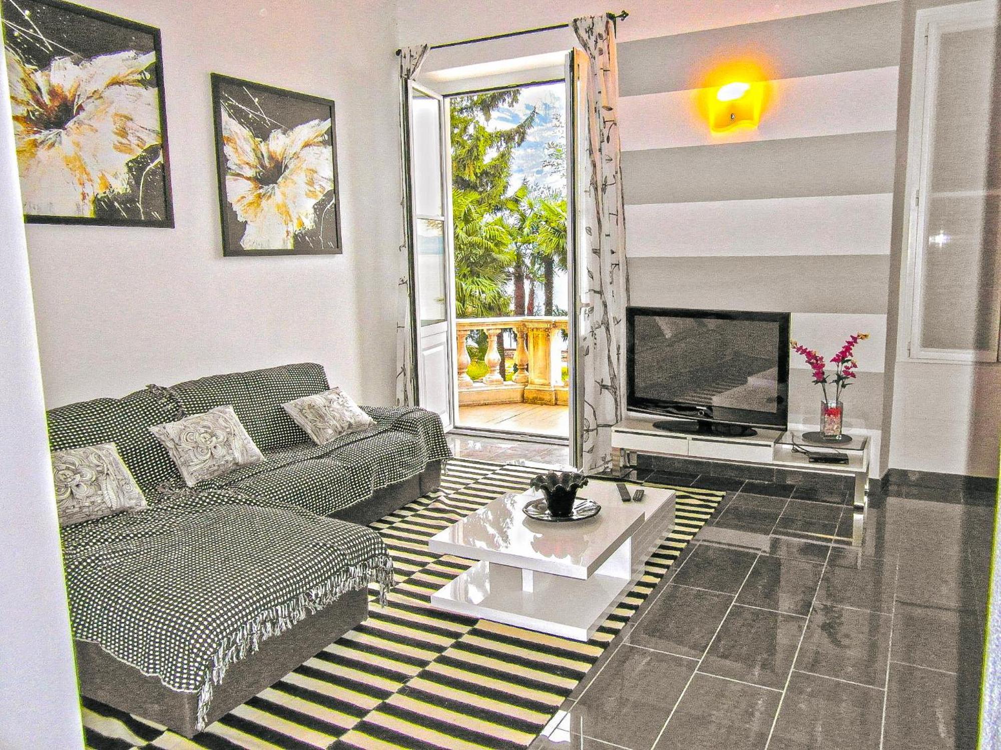 Apartment Palazzina Giardinolago
