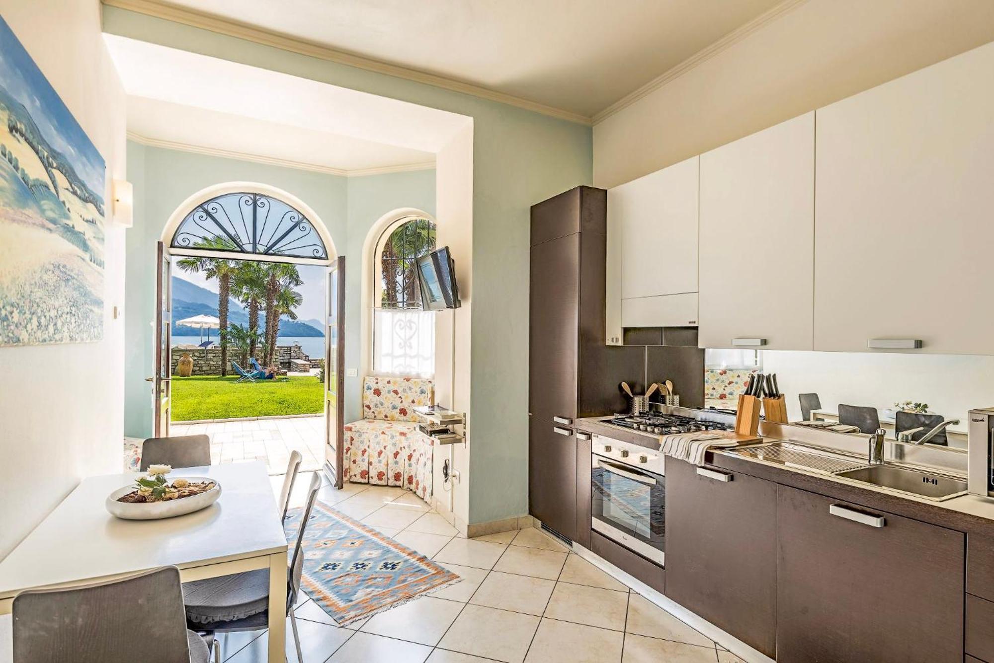 Palazzina Giardinolago Apartment Gravedona