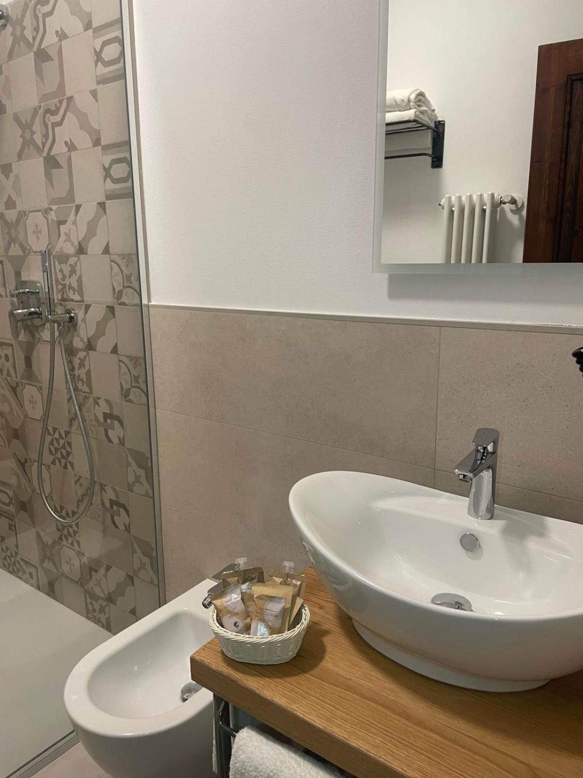 La Torre Hotel Castiglione d'Intelvi