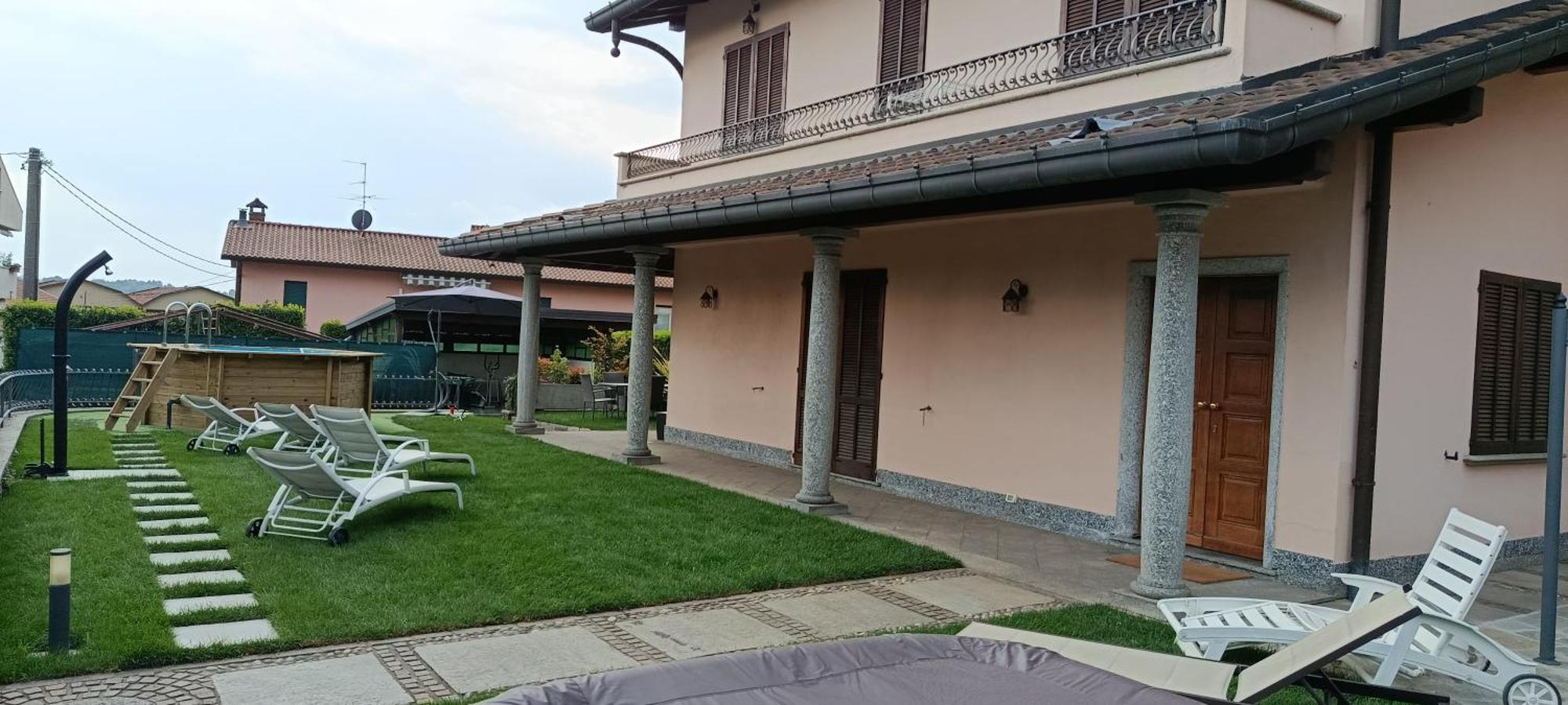 Vittoria Apartment *