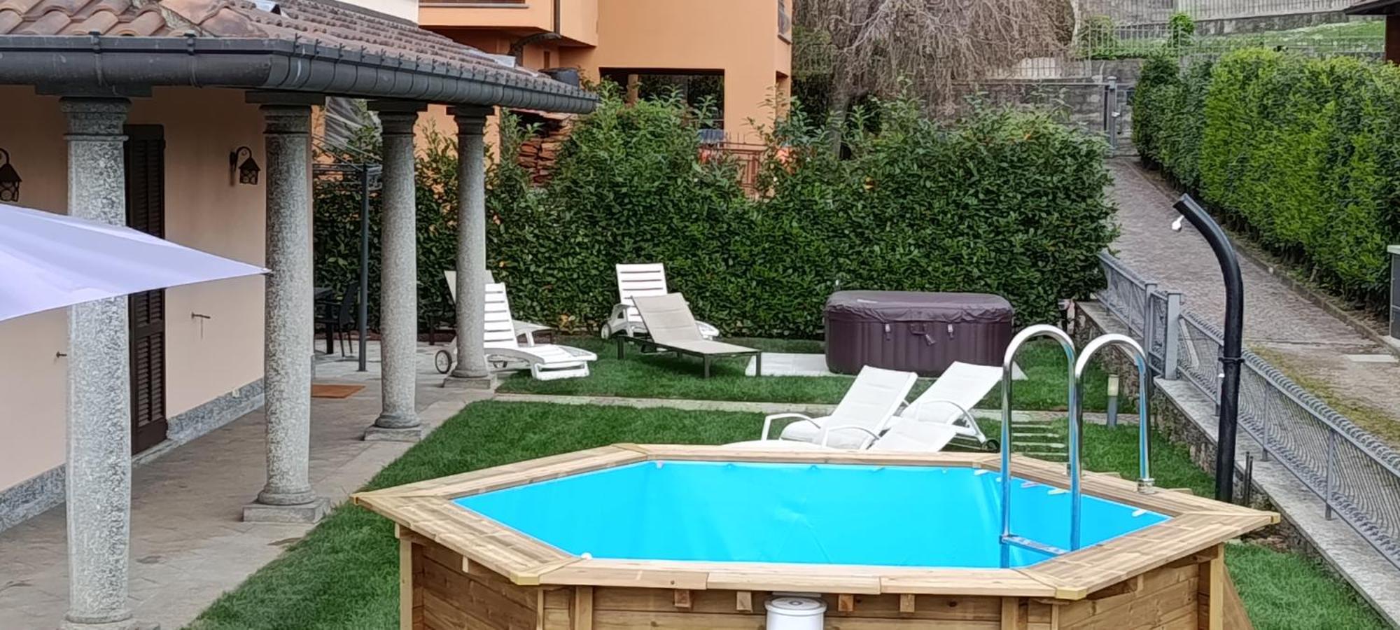 Vittoria Apartment Erba