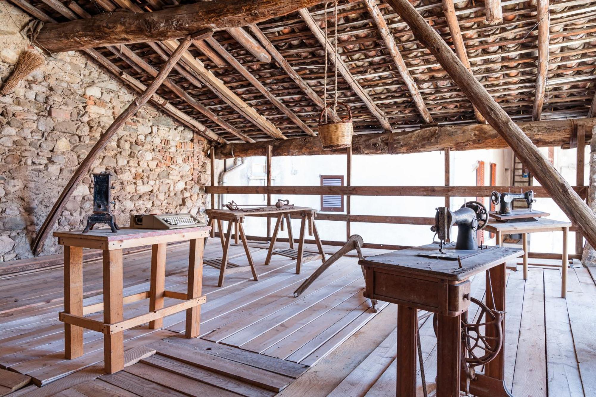 Frühstückspension B&B La Corte And Home Restaurant - Free Parking - 10 Minutes To The Lake And Centre