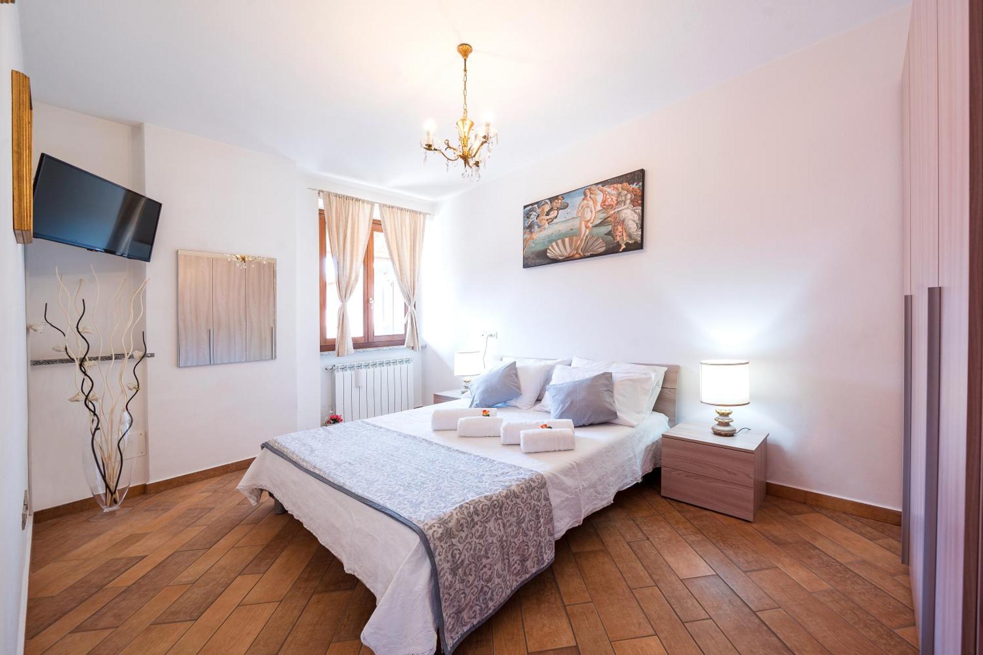 B&B La Corte And Home Restaurant - Free Parking - 10 Minutes To The Lake And Centre Frühstückspension