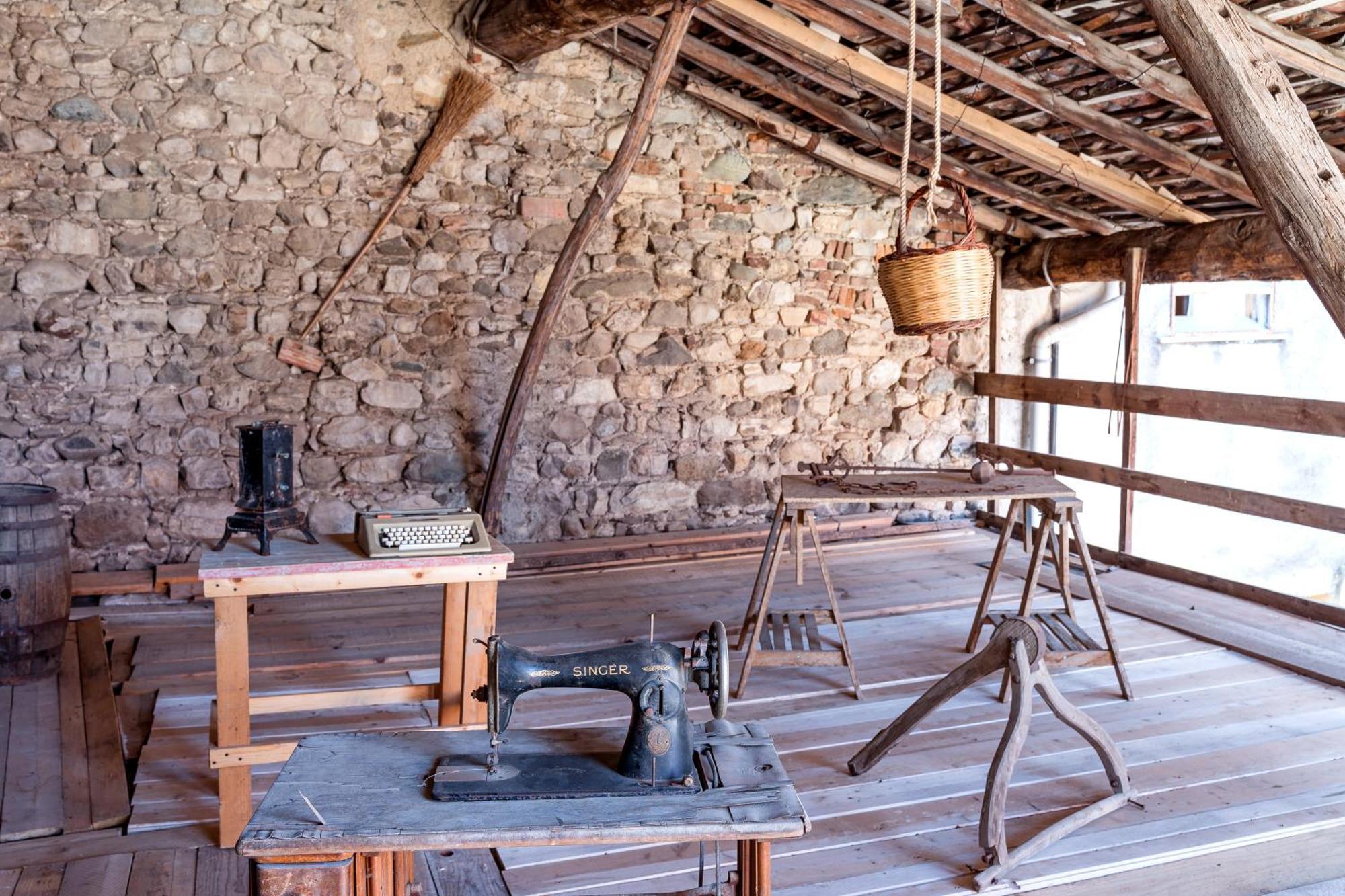 Bed & Breakfast B&B La Corte And Home Restaurant - Free Parking - 10 Minutes To The Lake And Centre