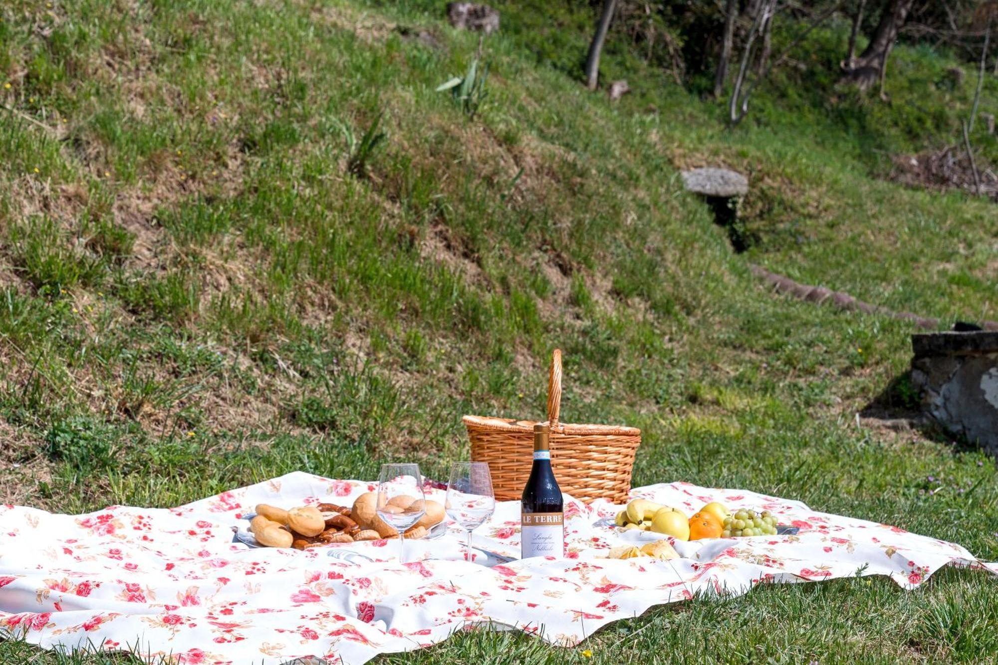Frühstückspension B&B La Corte And Home Restaurant - Free Parking - 10 Minutes To The Lake And Centre *