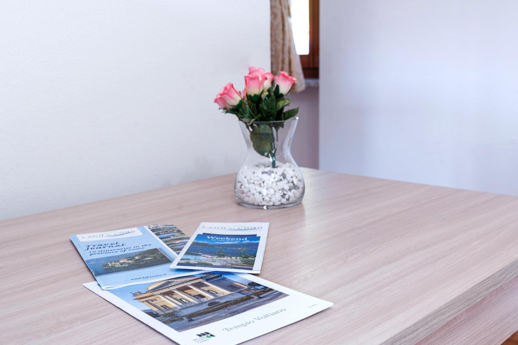 Frühstückspension B&B La Corte And Home Restaurant - Free Parking - 10 Minutes To The Lake And Centre *