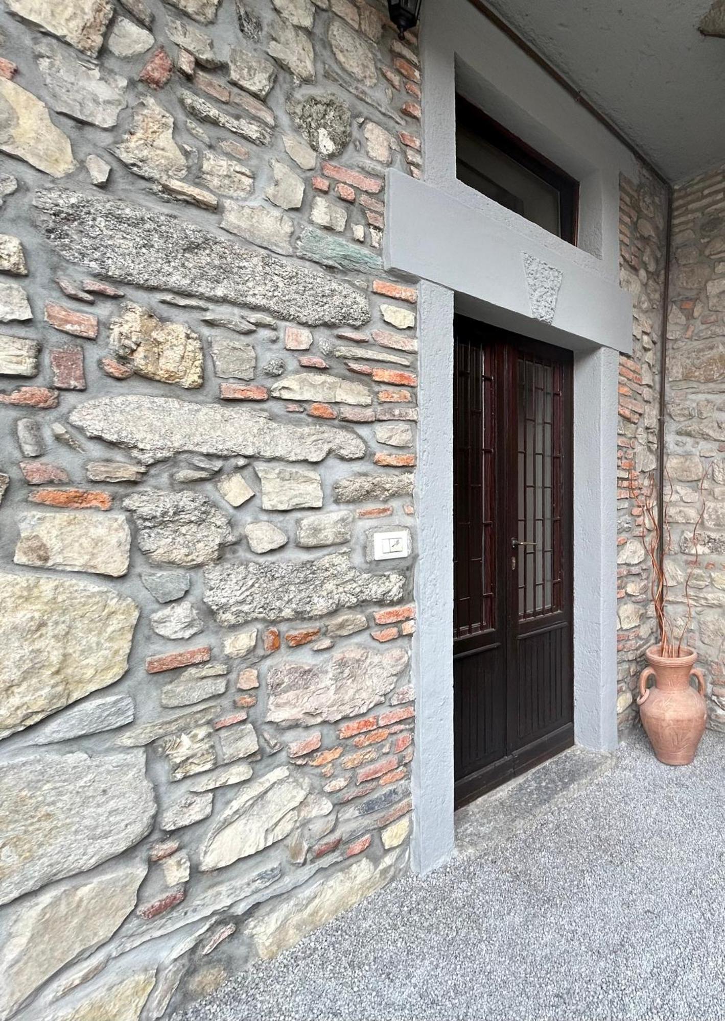 B&B La Corte And Home Restaurant - Free Parking - 10 Minutes To The Lake And Centre Como