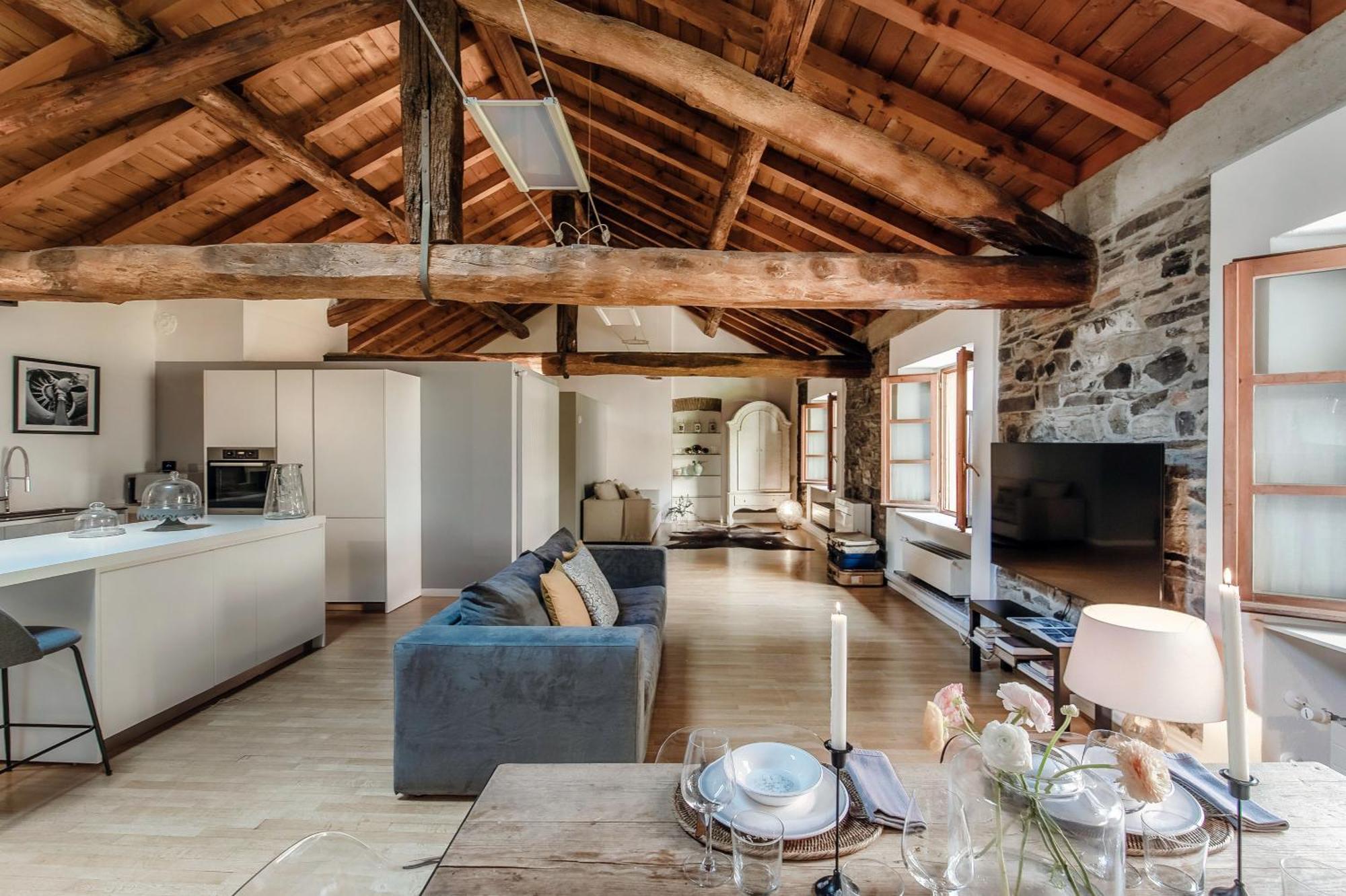 Corte Delle Rondini - Bymyhomeincomo Apartment